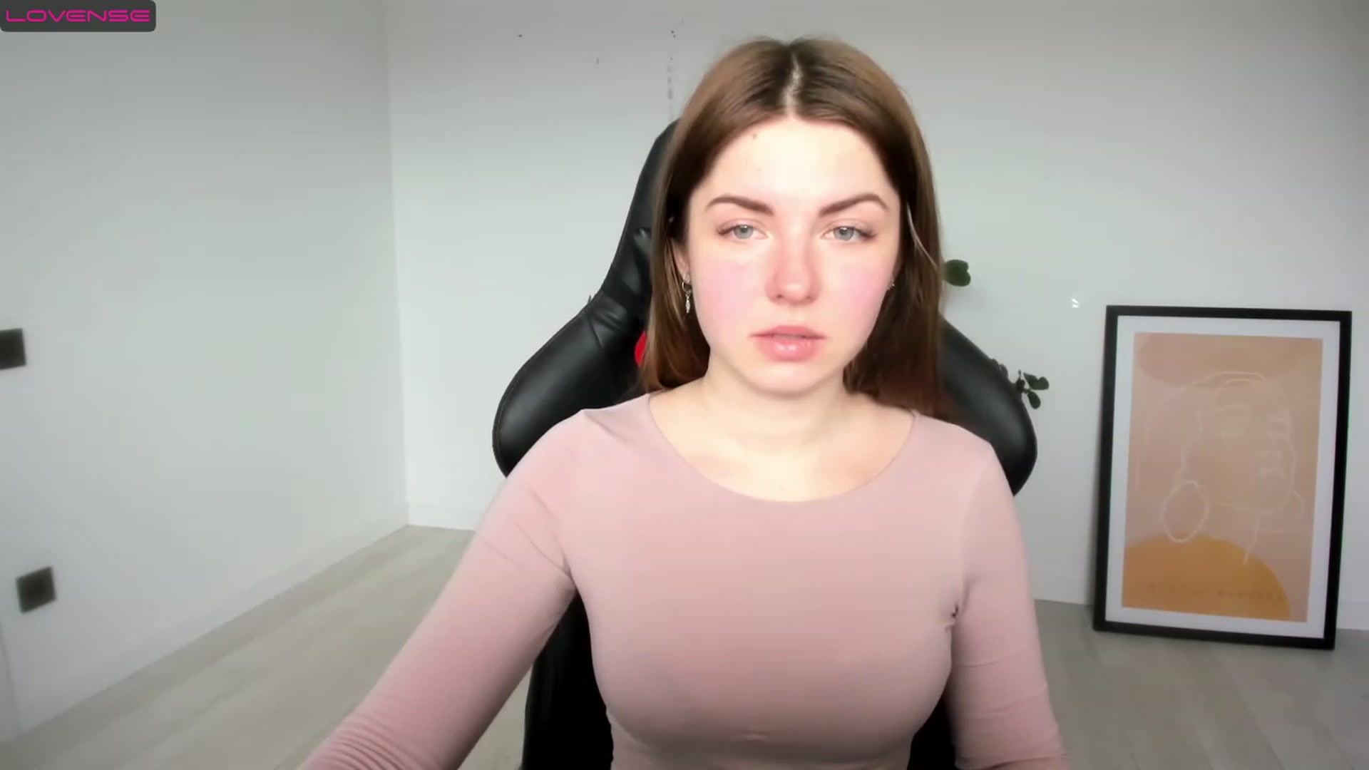 Gallery image thumbnail from Miriam_Mills's myfreecams stream on, 03/13/2023, 08:31 image 16 of 20