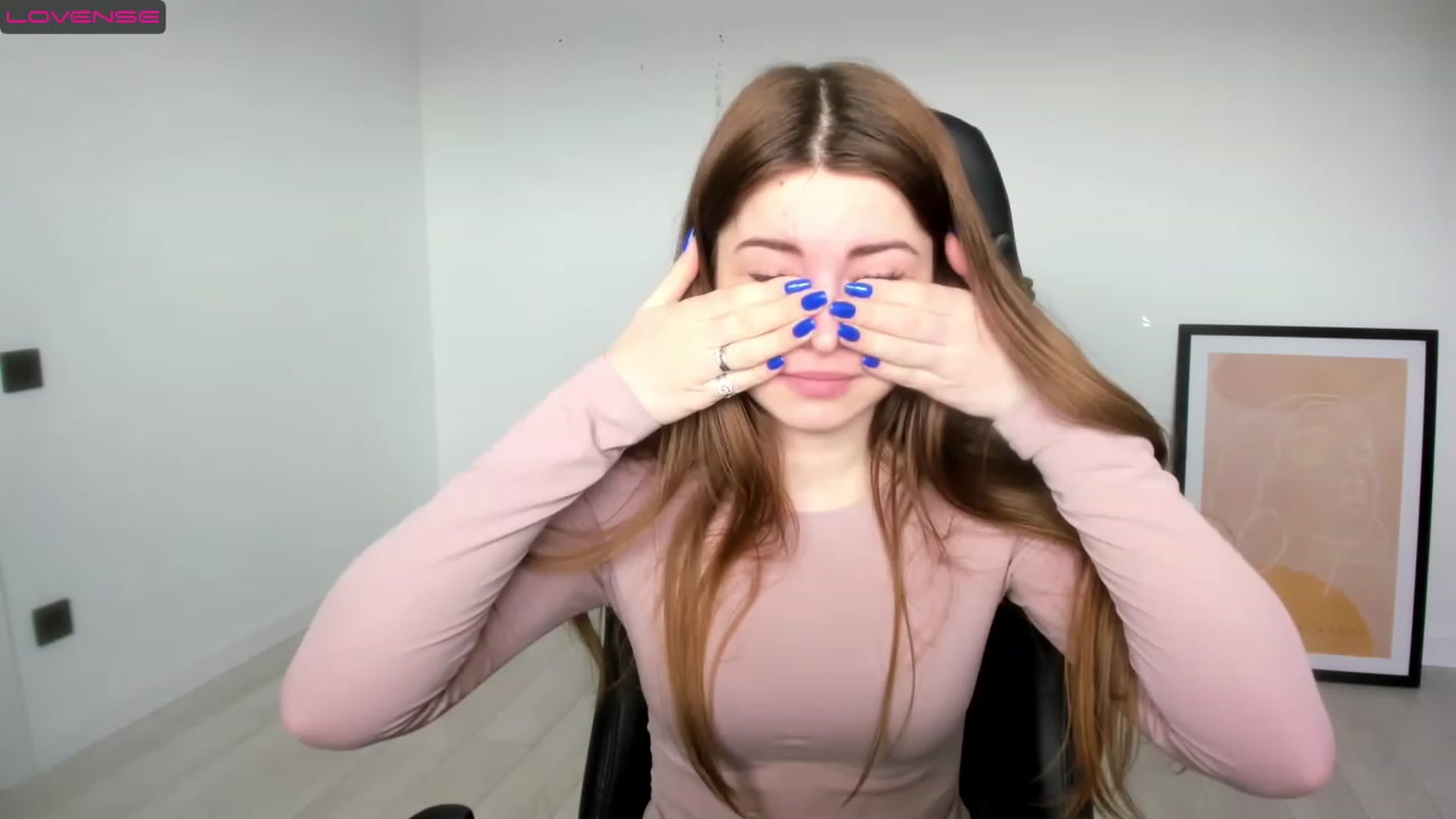 Gallery image thumbnail from Miriam_Mills's myfreecams stream on, 03/13/2023, 10:44 image 3 of 20