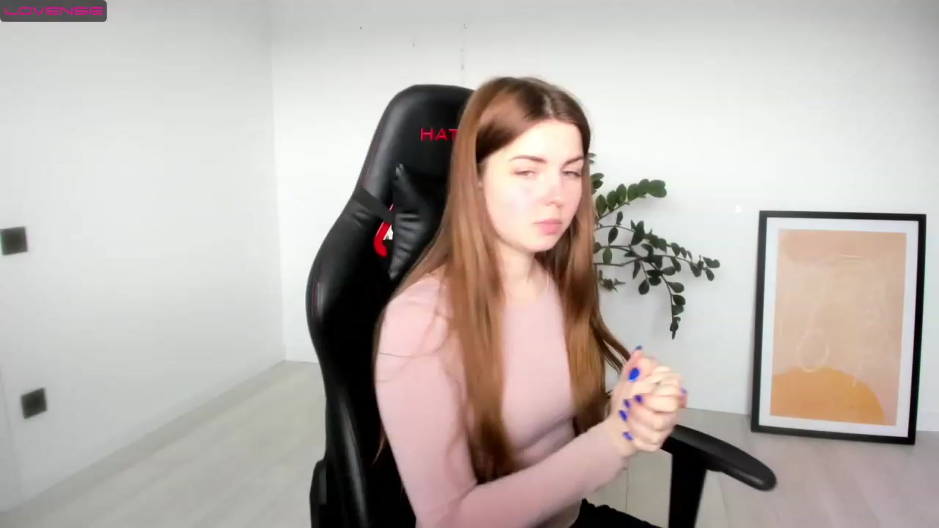 Gallery image thumbnail from Miriam_Mills's myfreecams stream on, 03/13/2023, 10:44 image 7 of 20