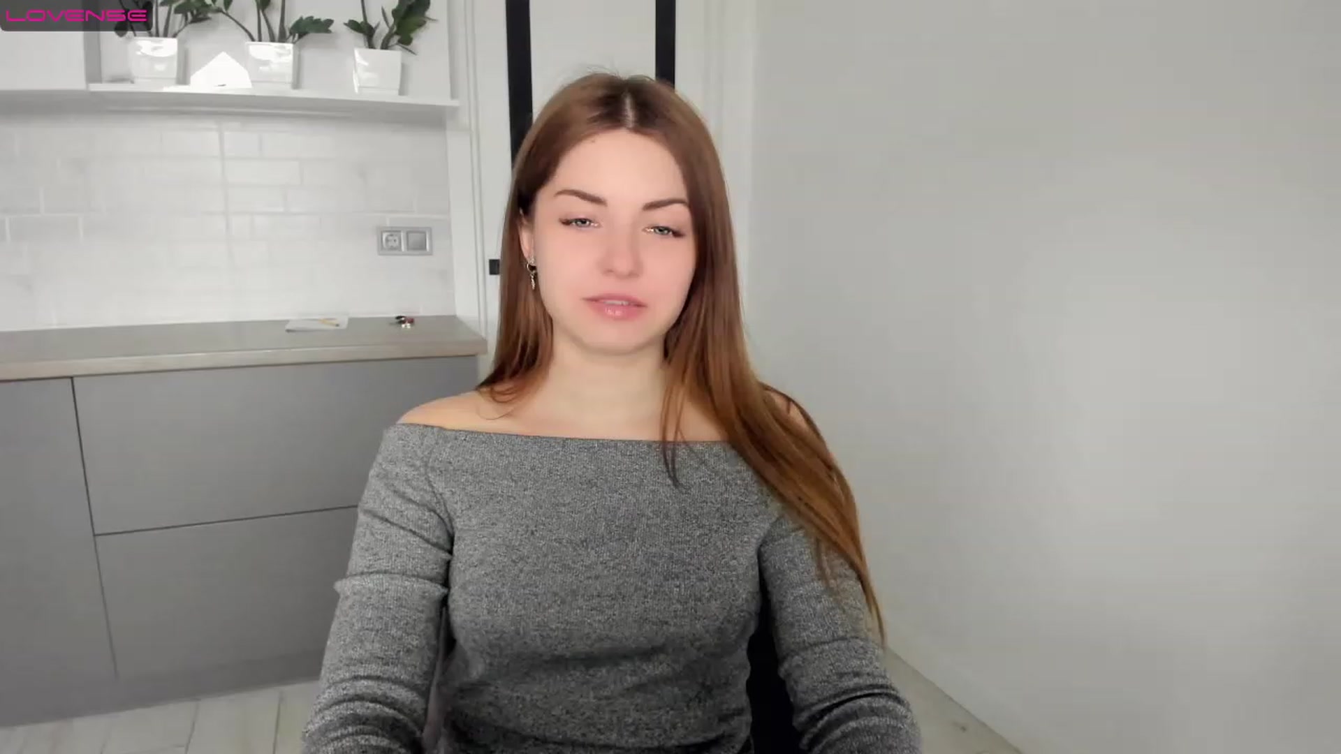 Gallery image thumbnail from Miriam_Mills's myfreecams stream on, 03/15/2023, 12:14 image 4 of 20