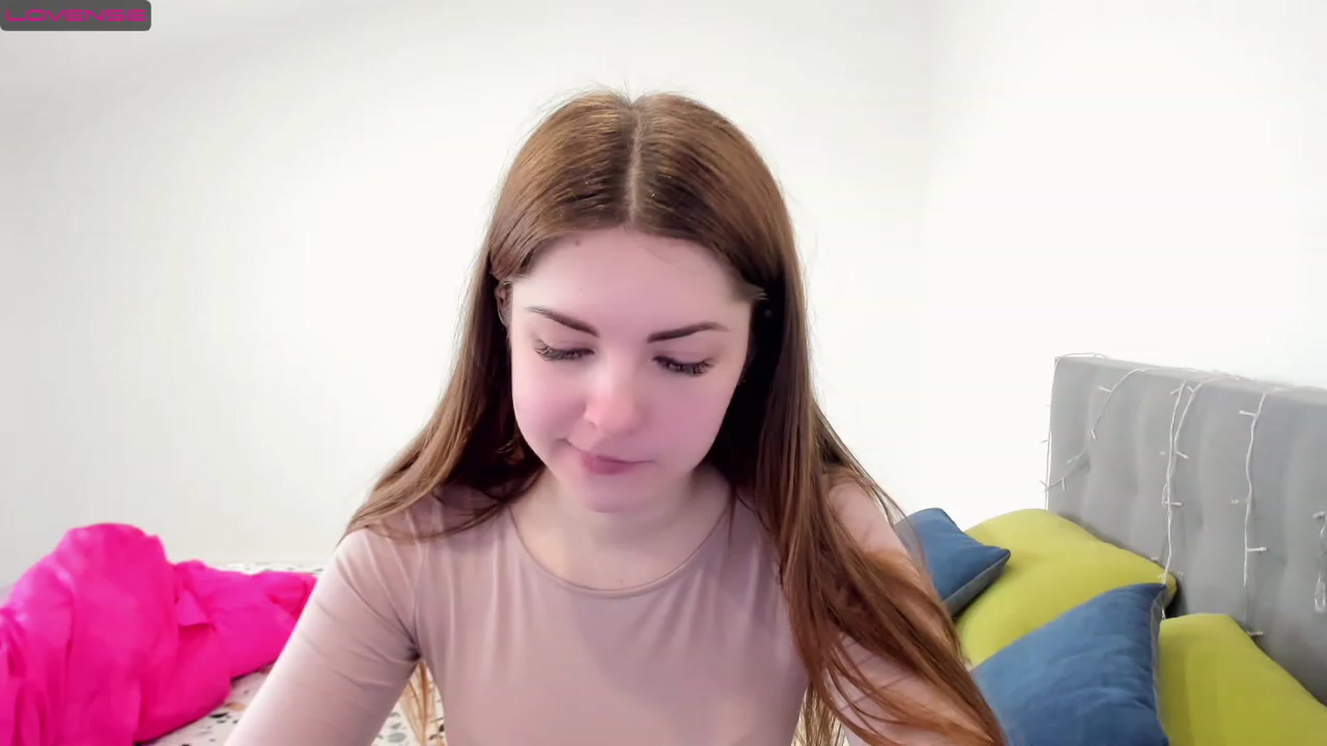 Gallery image thumbnail from Miriam_Mills's myfreecams stream on, 03/16/2023, 10:06 image 13 of 20