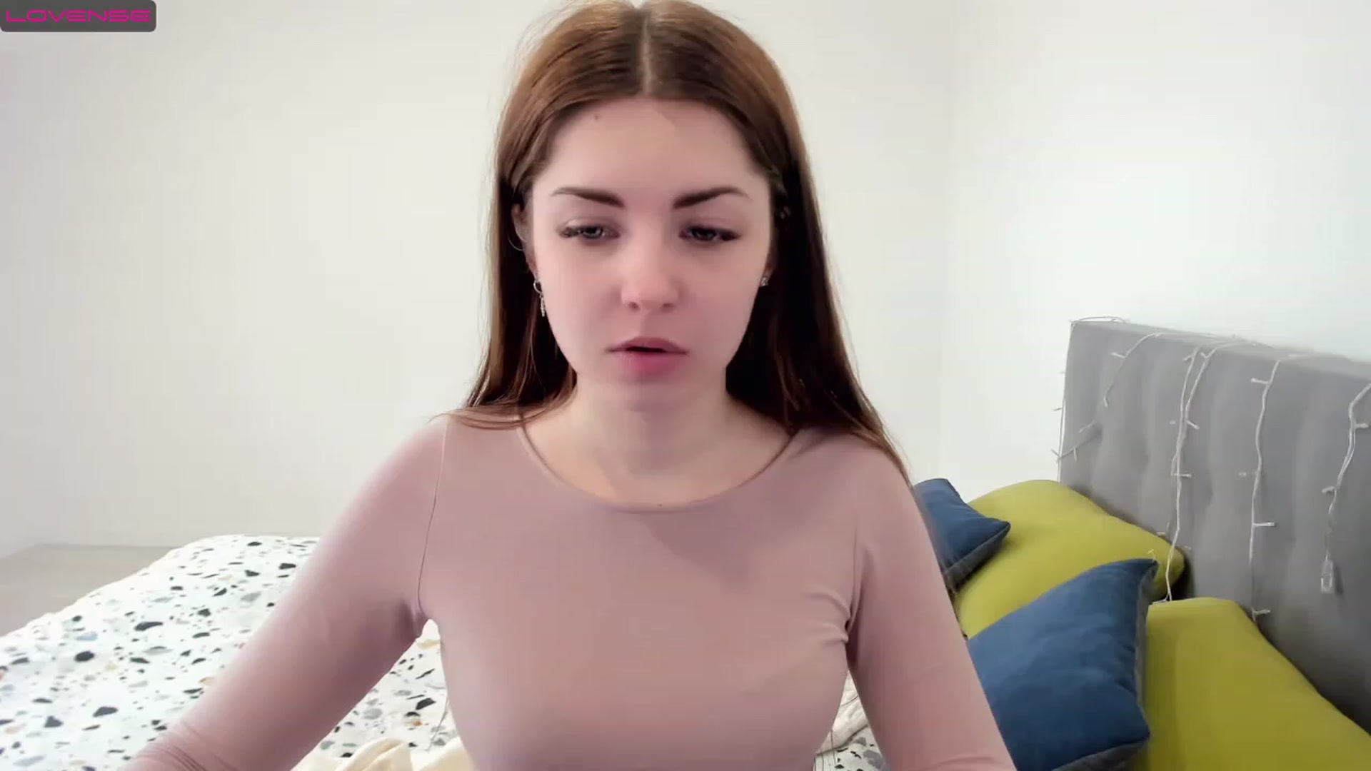 Gallery image thumbnail from Miriam_Mills's myfreecams stream on, 03/16/2023, 12:31 image 18 of 20