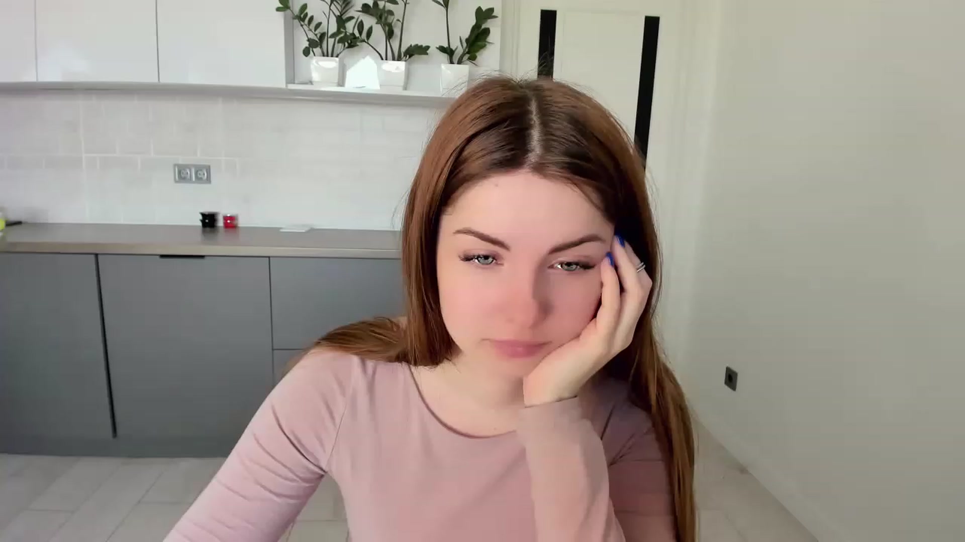Gallery image thumbnail from Miriam_Mills's myfreecams stream on, 03/17/2023, 09:57 image 18 of 20