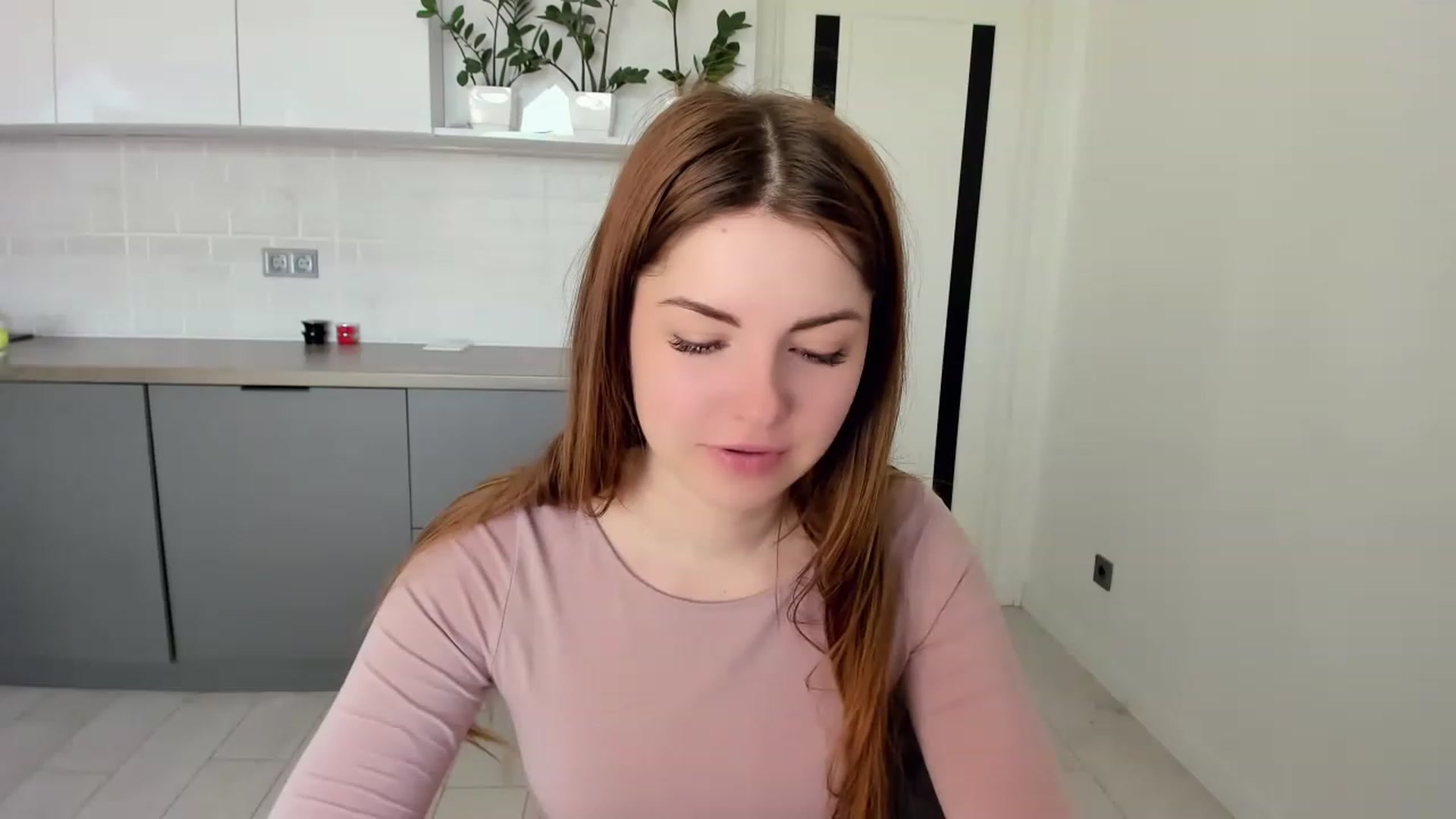 Gallery image thumbnail from Miriam_Mills's myfreecams stream on, 03/17/2023, 09:57 image 20 of 20