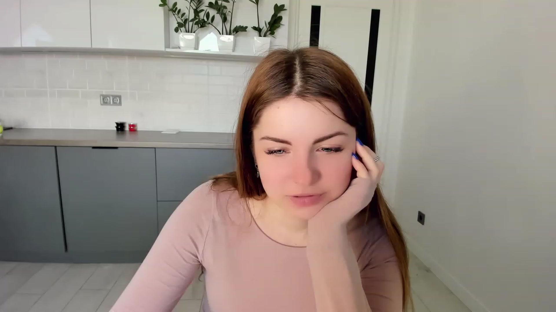 Gallery image thumbnail from Miriam_Mills's myfreecams stream on, 03/17/2023, 09:57 image 8 of 20