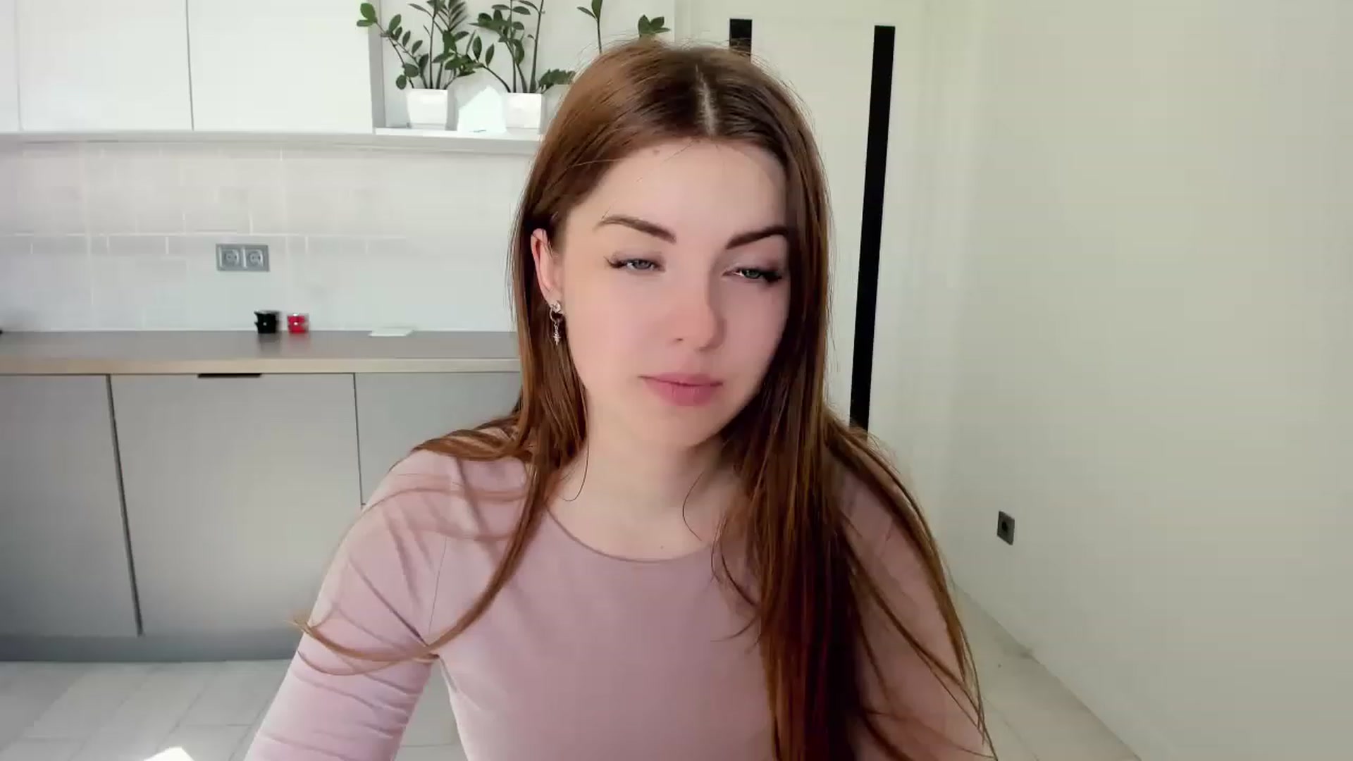 Gallery image thumbnail from Miriam_Mills's myfreecams stream on, 03/17/2023, 11:57 image 15 of 20