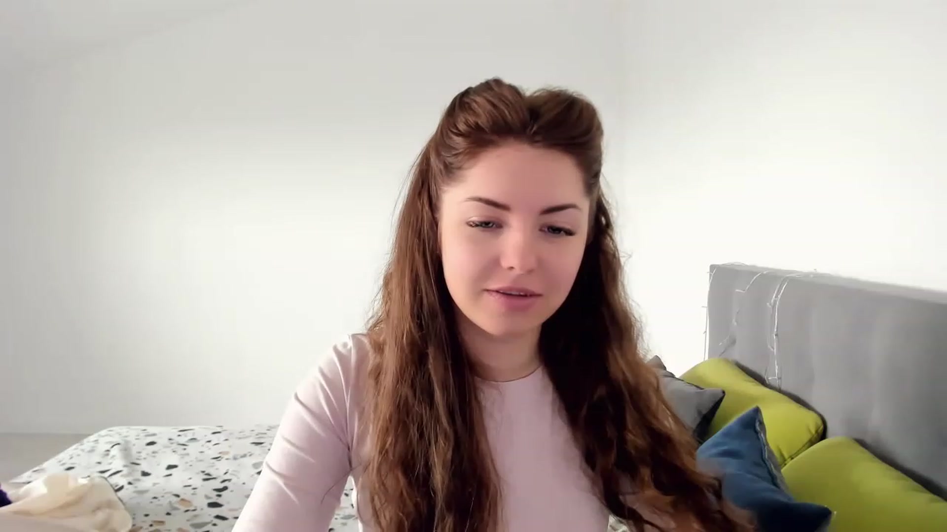 Gallery image thumbnail from Miriam_Mills's myfreecams stream on, 03/20/2023, 08:28 image 17 of 20