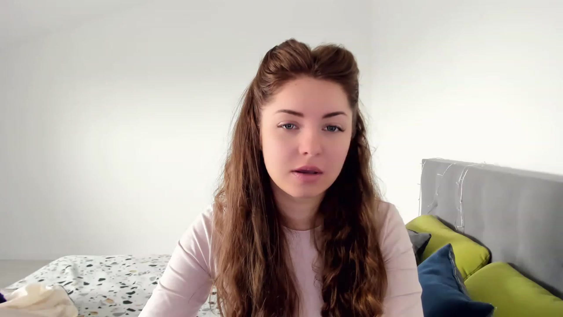 Gallery image thumbnail from Miriam_Mills's myfreecams stream on, 03/20/2023, 08:28 image 16 of 20