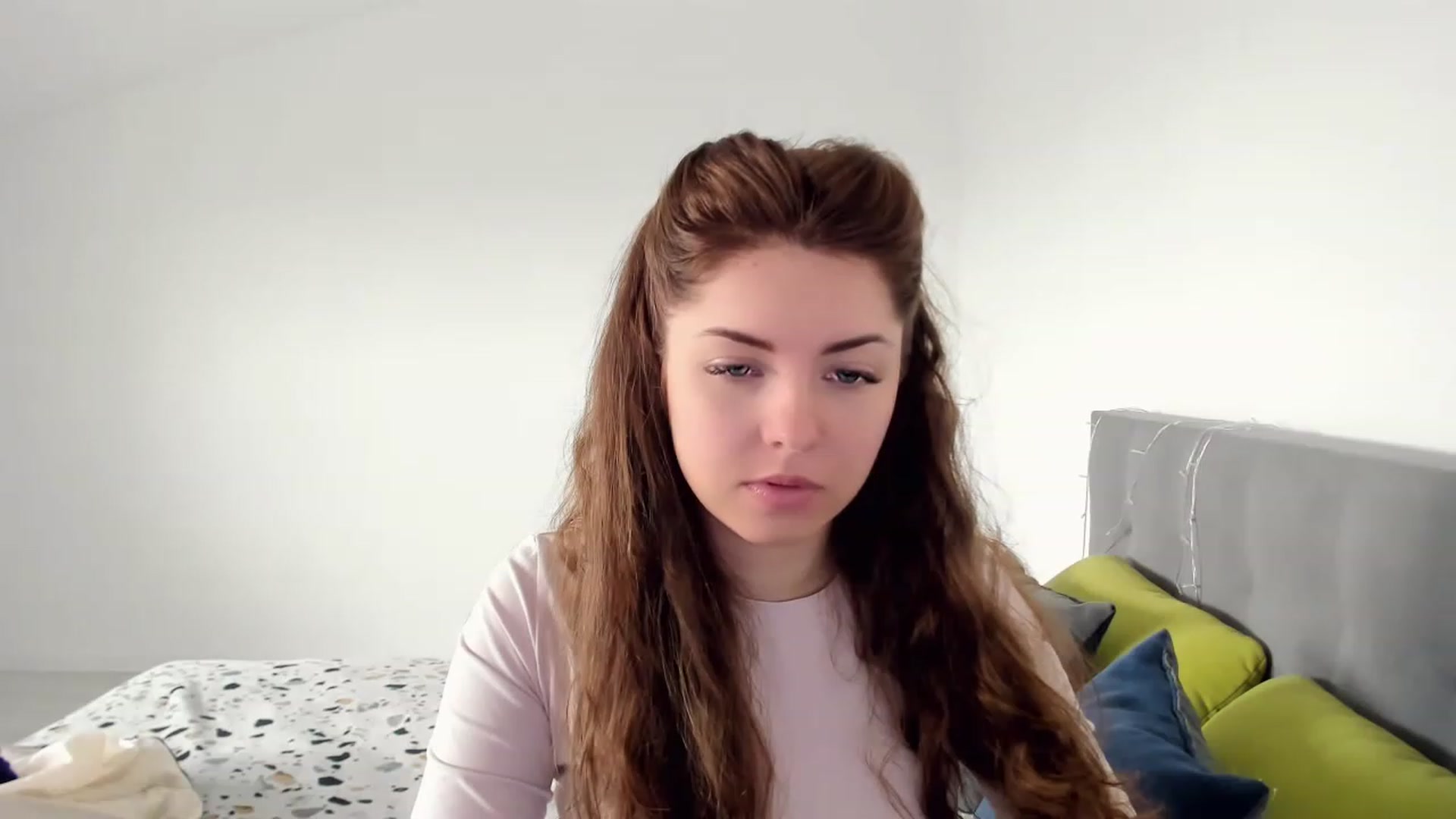 Gallery image thumbnail from Miriam_Mills's myfreecams stream on, 03/20/2023, 08:28 image 11 of 20