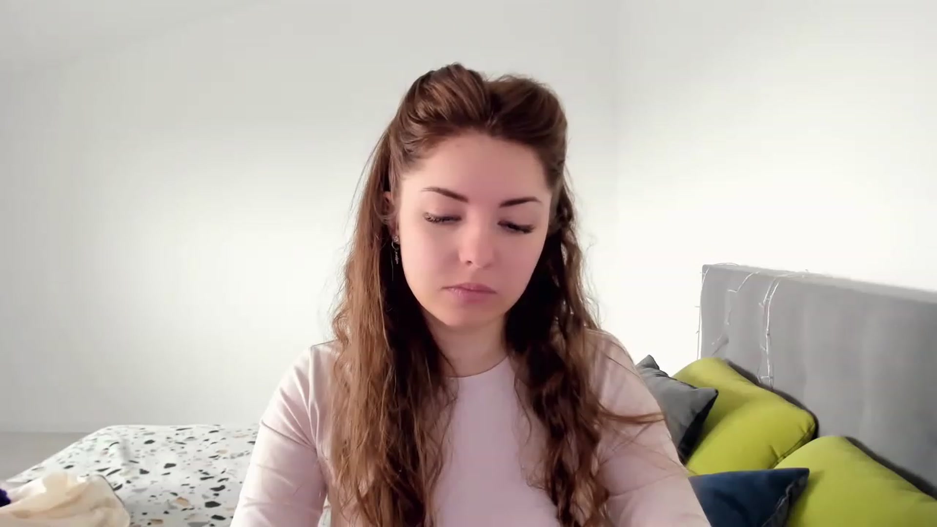 Gallery image thumbnail from Miriam_Mills's myfreecams stream on, 03/20/2023, 09:34 image 6 of 20