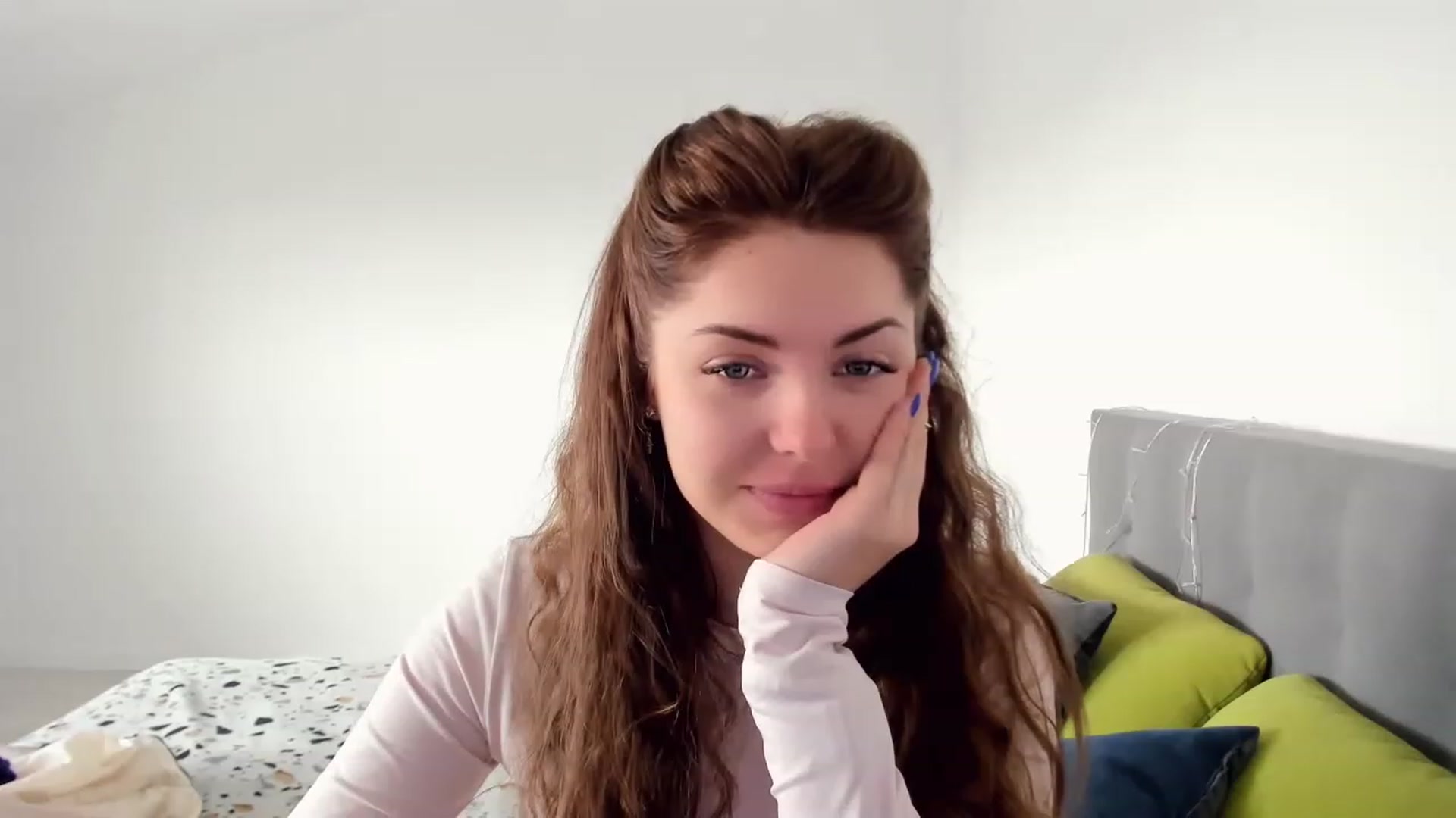 Gallery image thumbnail from Miriam_Mills's myfreecams stream on, 03/20/2023, 09:34 image 16 of 20