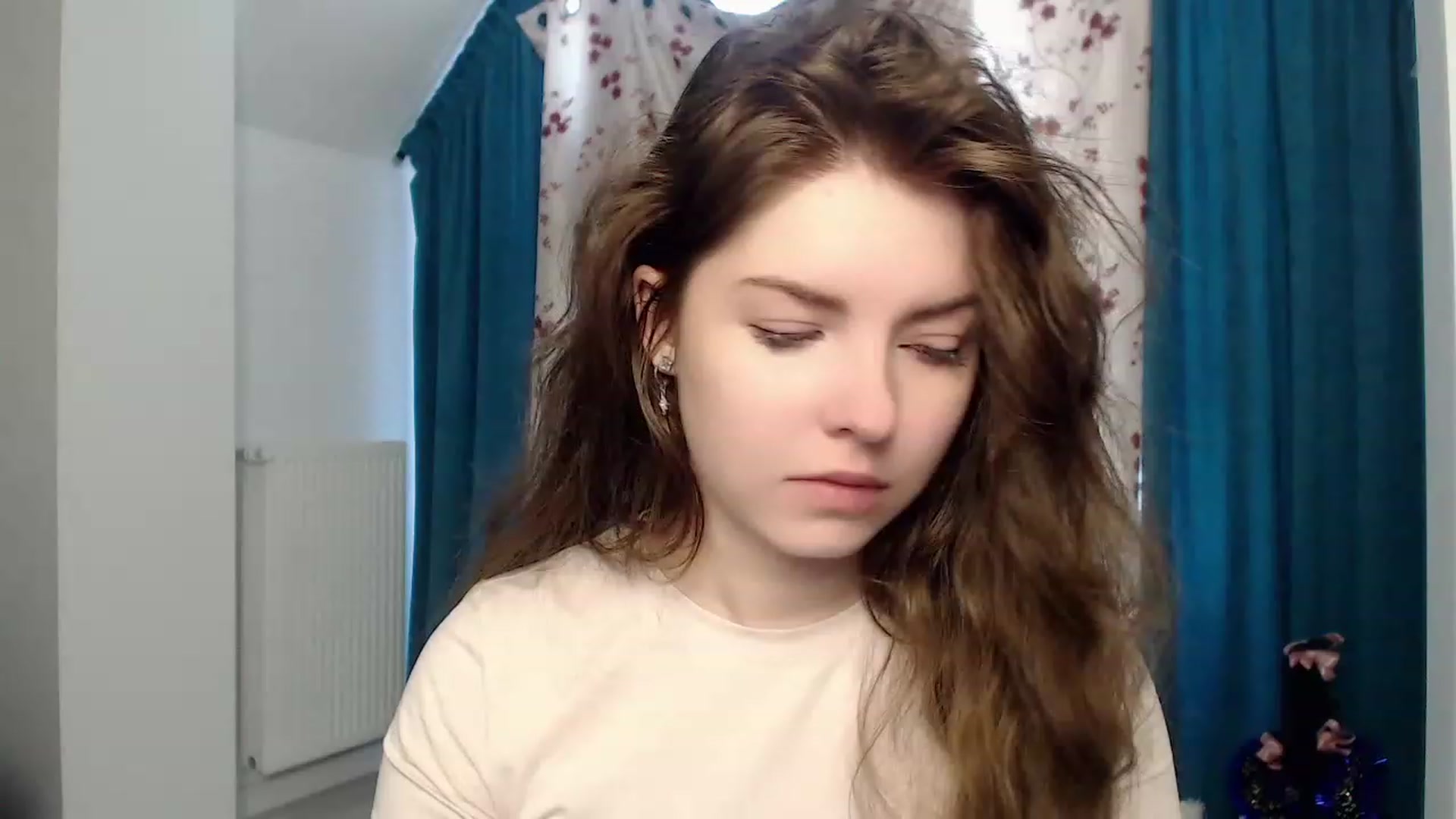 Gallery image thumbnail from Miriam_Mills's myfreecams stream on, 03/23/2023, 09:34 image 2 of 20