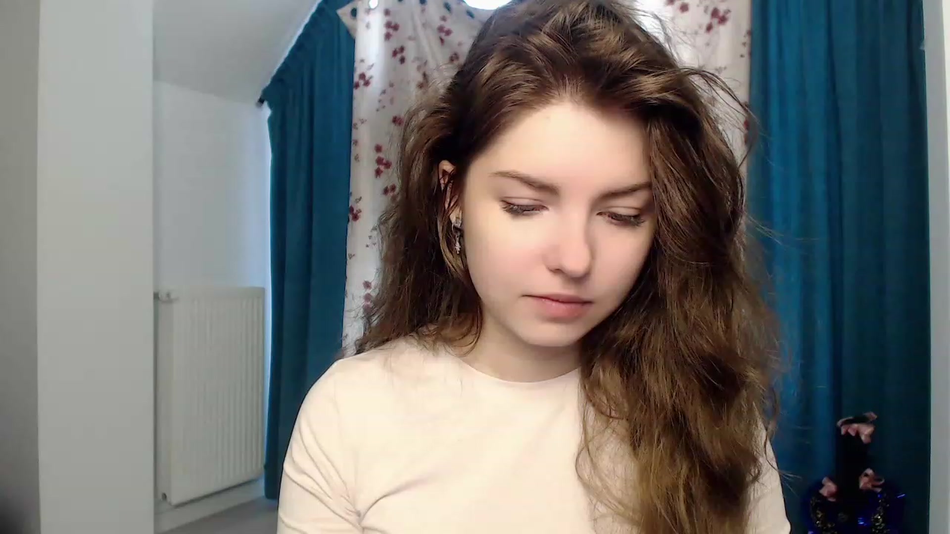 Gallery image thumbnail from Miriam_Mills's myfreecams stream on, 03/23/2023, 09:34 image 1 of 20