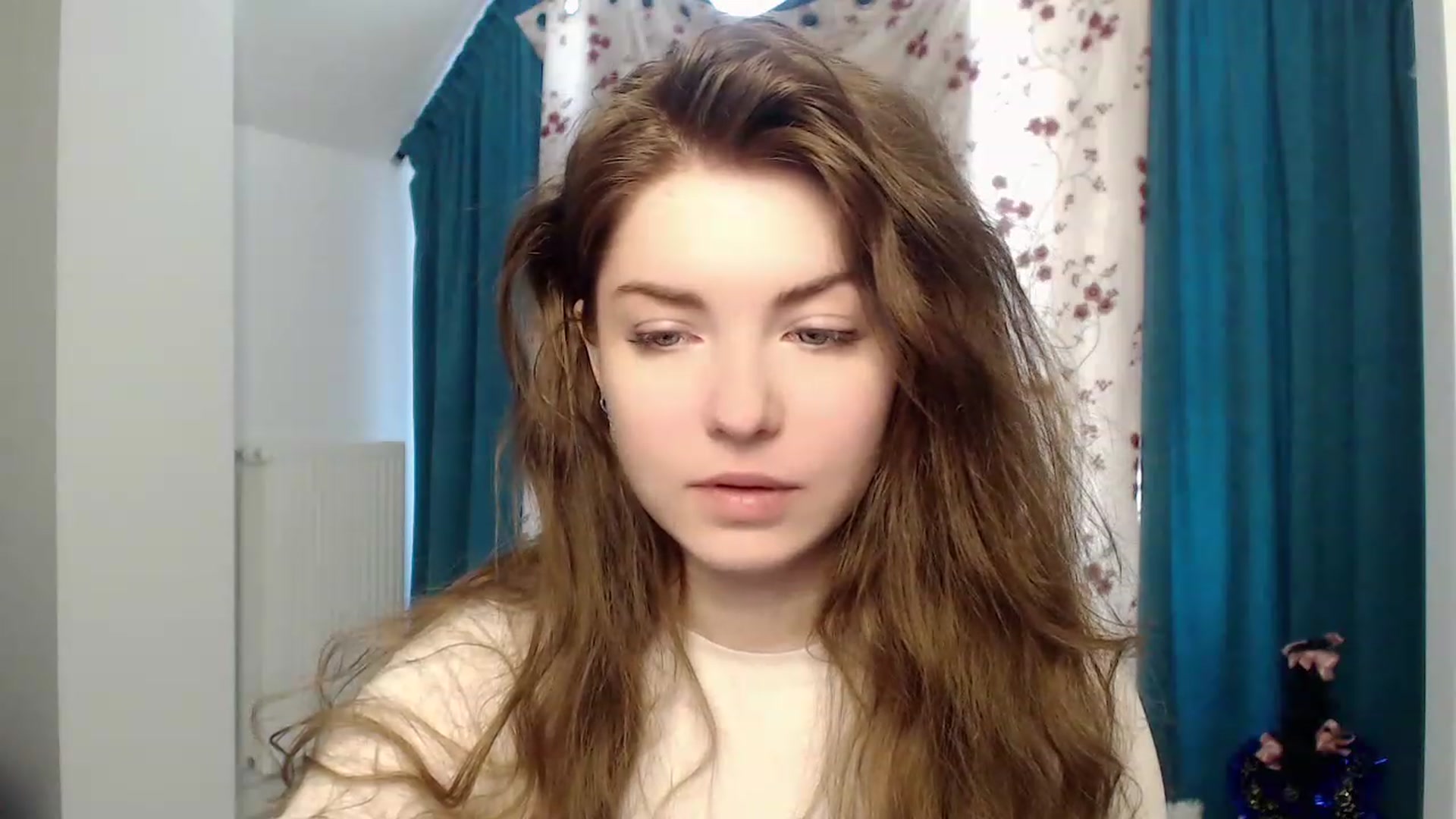 Gallery image thumbnail from Miriam_Mills's myfreecams stream on, 03/23/2023, 09:34 image 6 of 20