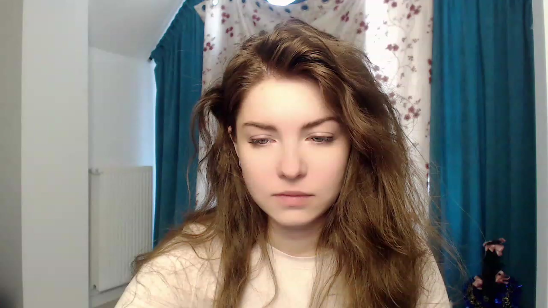 Gallery image thumbnail from Miriam_Mills's myfreecams stream on, 03/23/2023, 09:34 image 5 of 20
