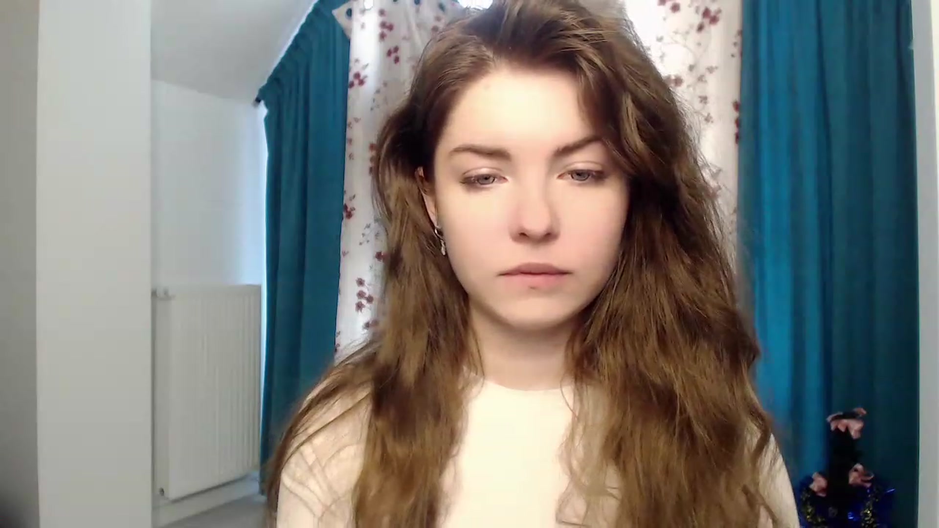 Gallery image thumbnail from Miriam_Mills's myfreecams stream on, 03/23/2023, 09:34 image 10 of 20