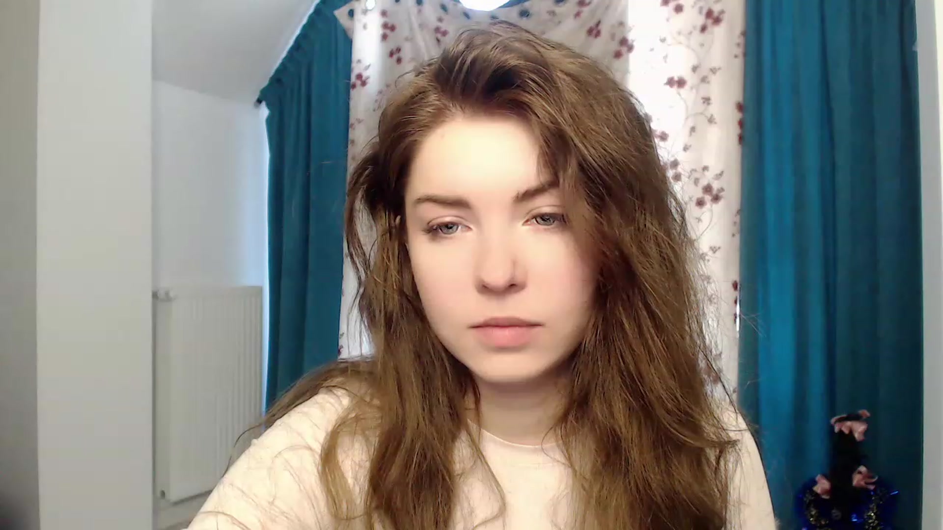 Gallery image thumbnail from Miriam_Mills's myfreecams stream on, 03/23/2023, 09:34 image 7 of 20
