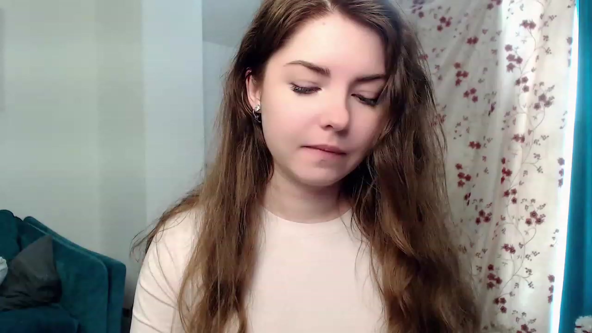 Gallery image thumbnail from Miriam_Mills's myfreecams stream on, 03/24/2023, 10:11 image 14 of 20