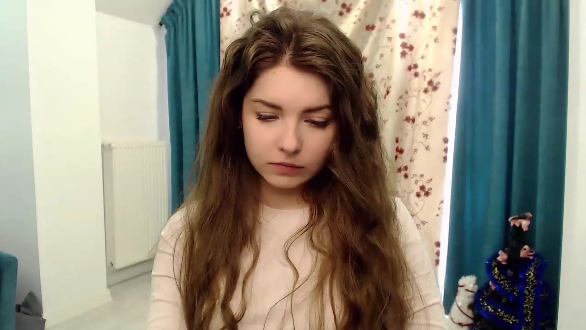 Gallery image thumbnail from Miriam_Mills's myfreecams stream on, 03/24/2023, 12:37 image 4 of 20