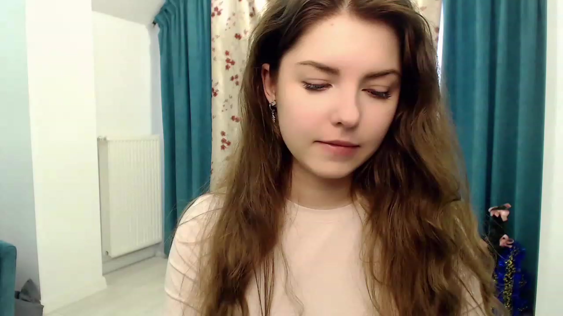 Gallery image thumbnail from Miriam_Mills's myfreecams stream on, 03/24/2023, 12:37 image 17 of 20