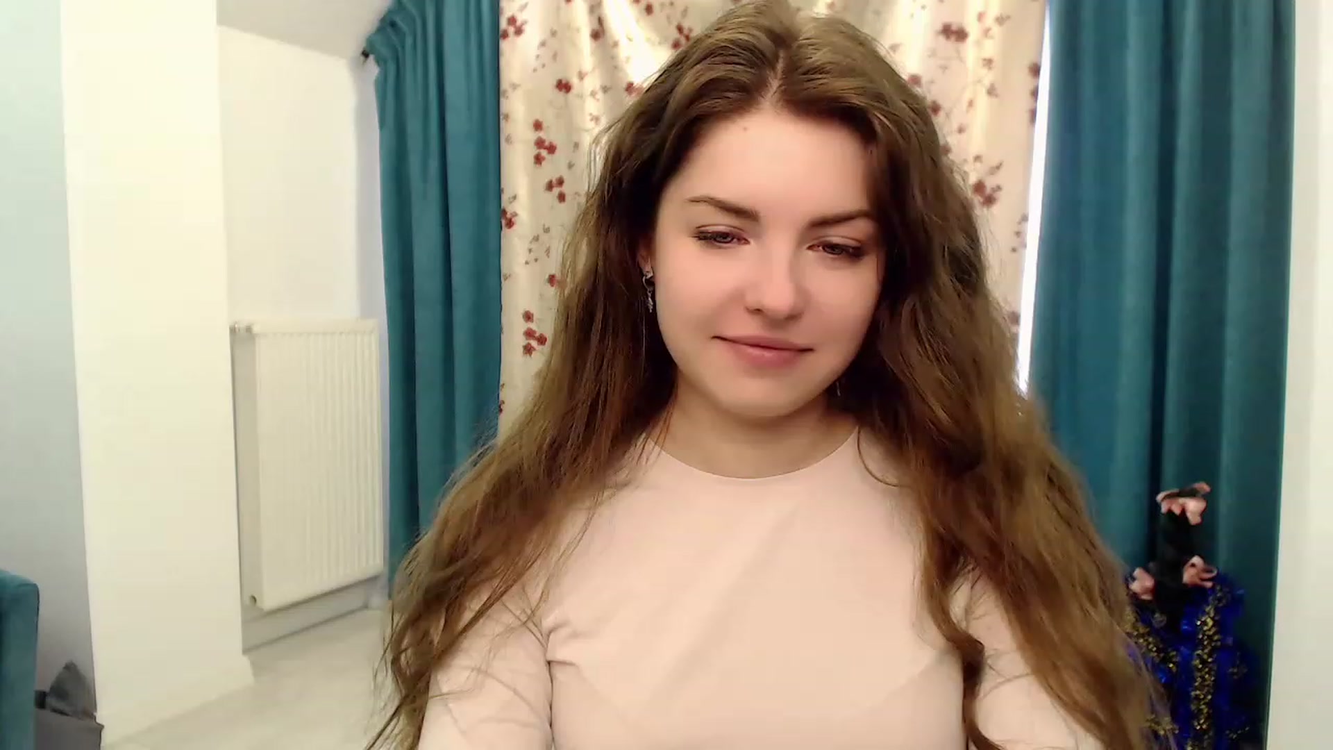 Gallery image thumbnail from Miriam_Mills's myfreecams stream on, 03/24/2023, 12:37 image 16 of 20