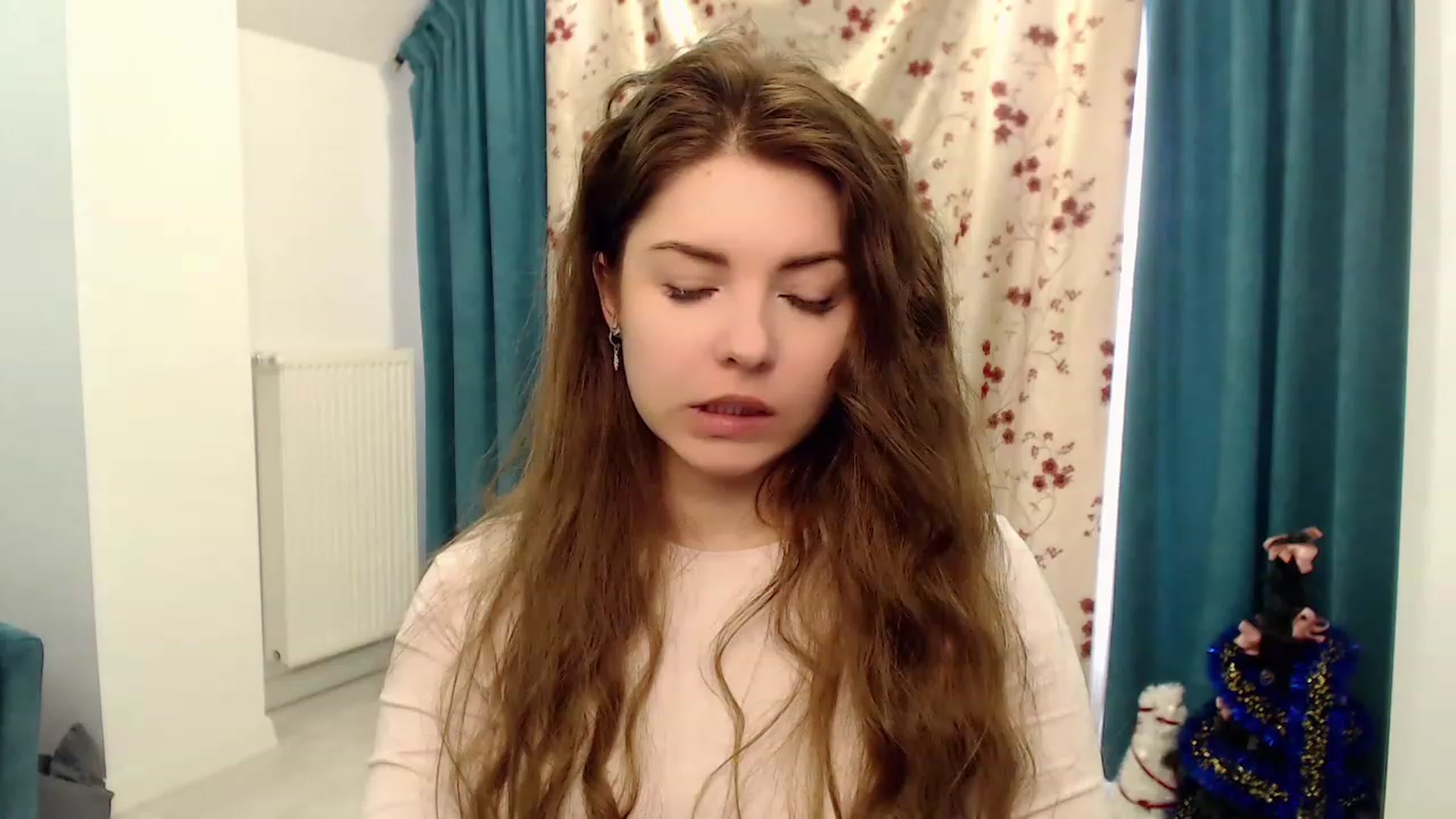 Gallery image thumbnail from Miriam_Mills's myfreecams stream on, 03/24/2023, 12:37 image 5 of 20