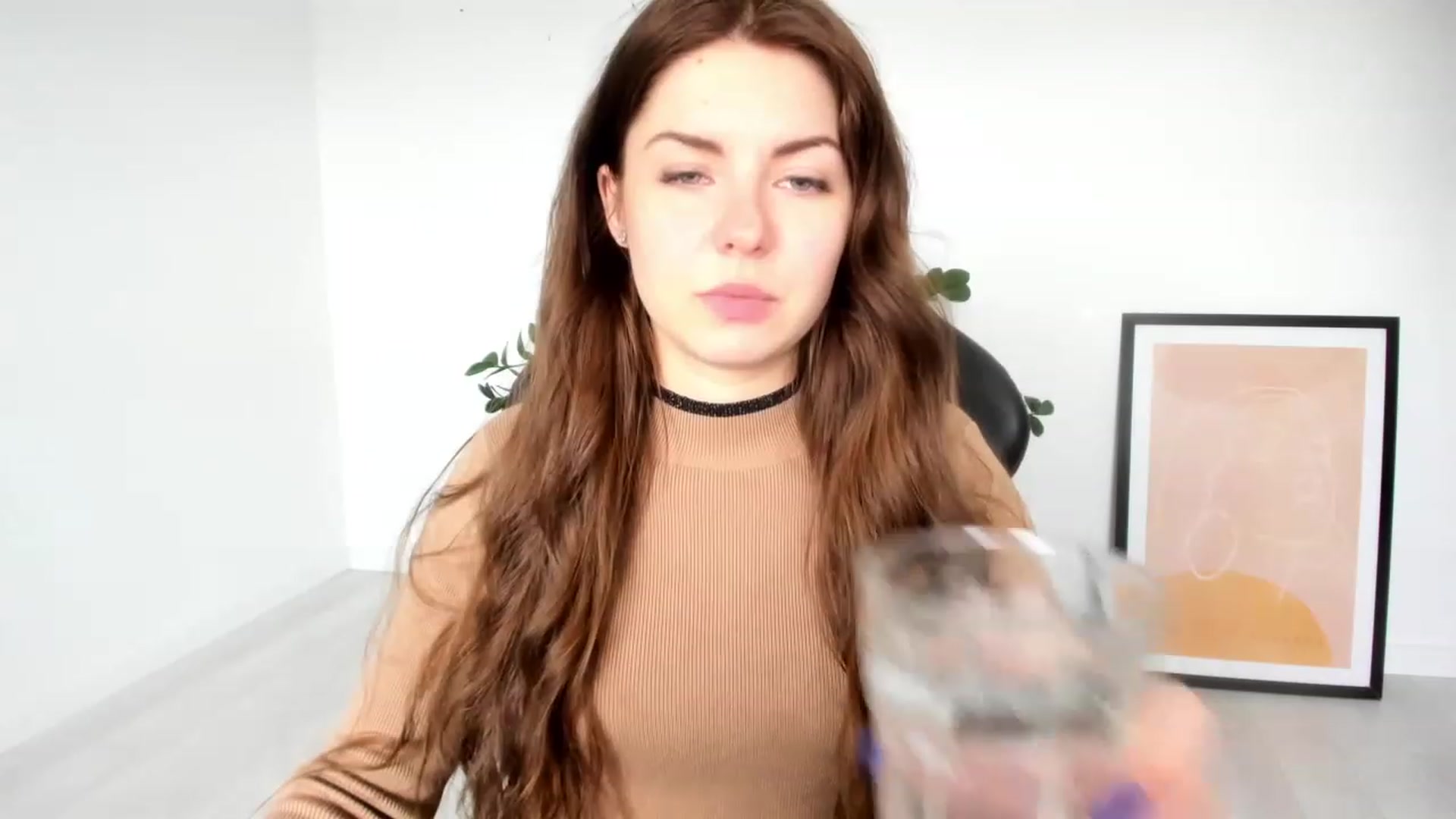 Gallery image thumbnail from Miriam_Mills's myfreecams stream on, 03/27/2023, 08:40 image 20 of 20
