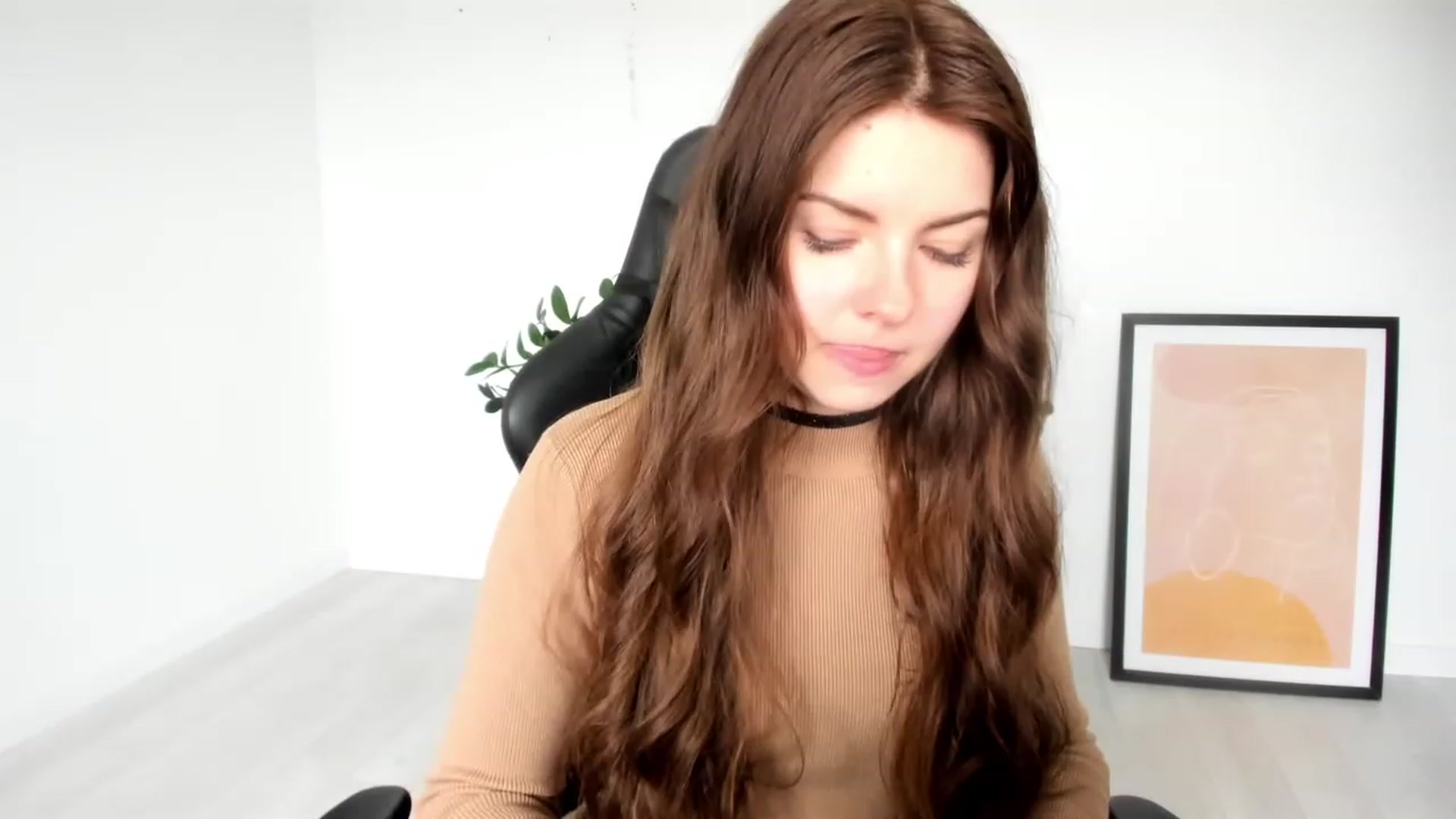 Gallery image thumbnail from Miriam_Mills's myfreecams stream on, 03/27/2023, 08:40 image 11 of 20