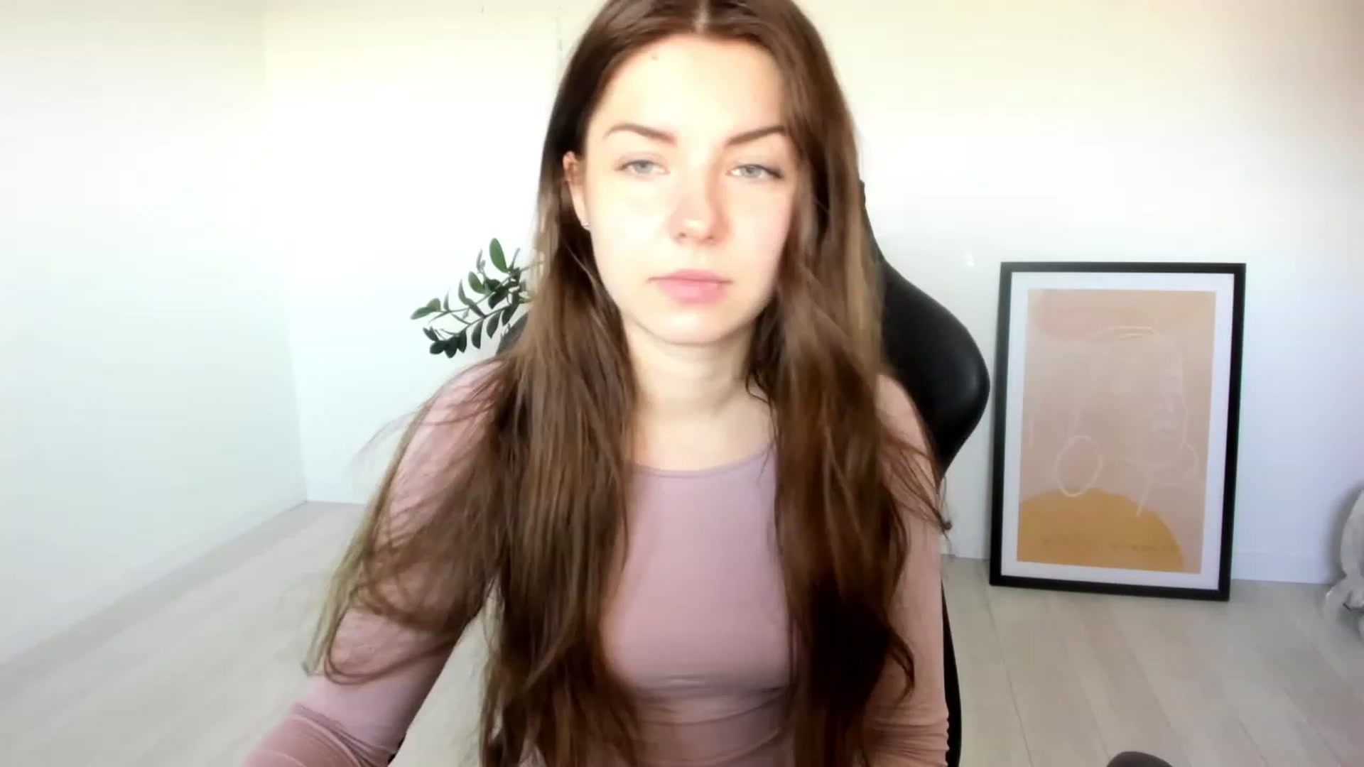 Gallery image thumbnail from Miriam_Mills's myfreecams stream on, 03/30/2023, 07:31 image 4 of 20