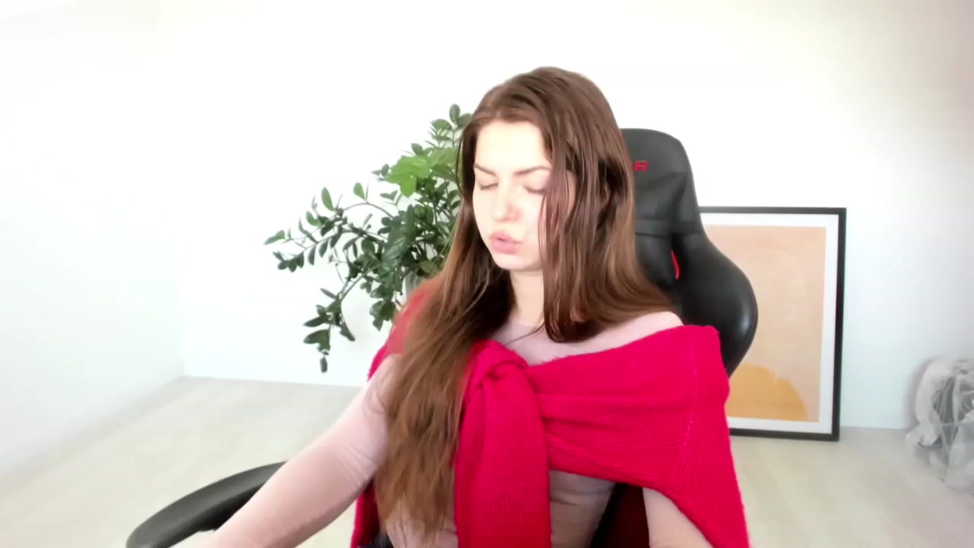Gallery image thumbnail from Miriam_Mills's myfreecams stream on, 03/30/2023, 11:41 image 20 of 20