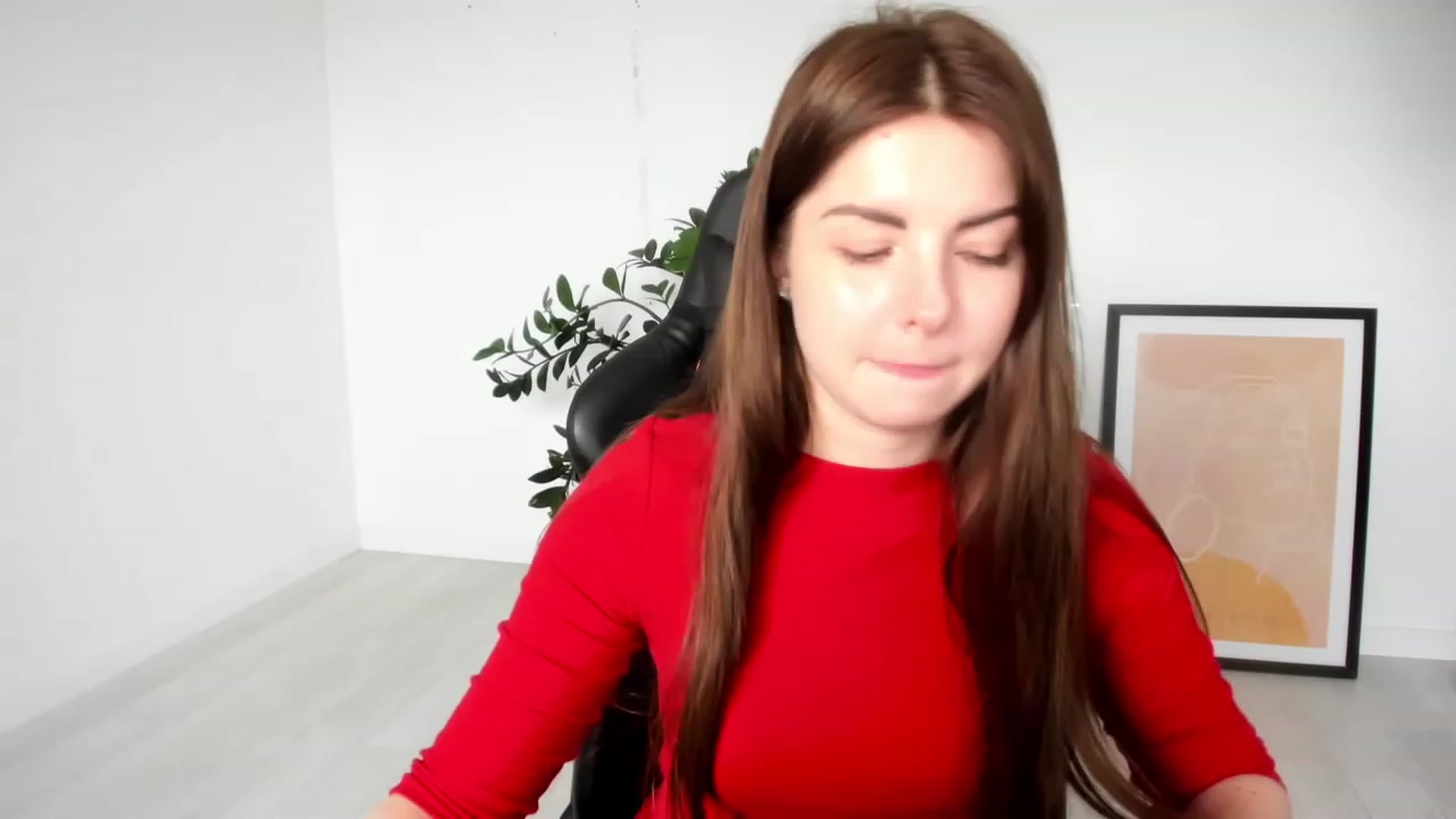Gallery image thumbnail from Miriam_Mills's myfreecams stream on, 04/03/2023, 11:11 image 14 of 20