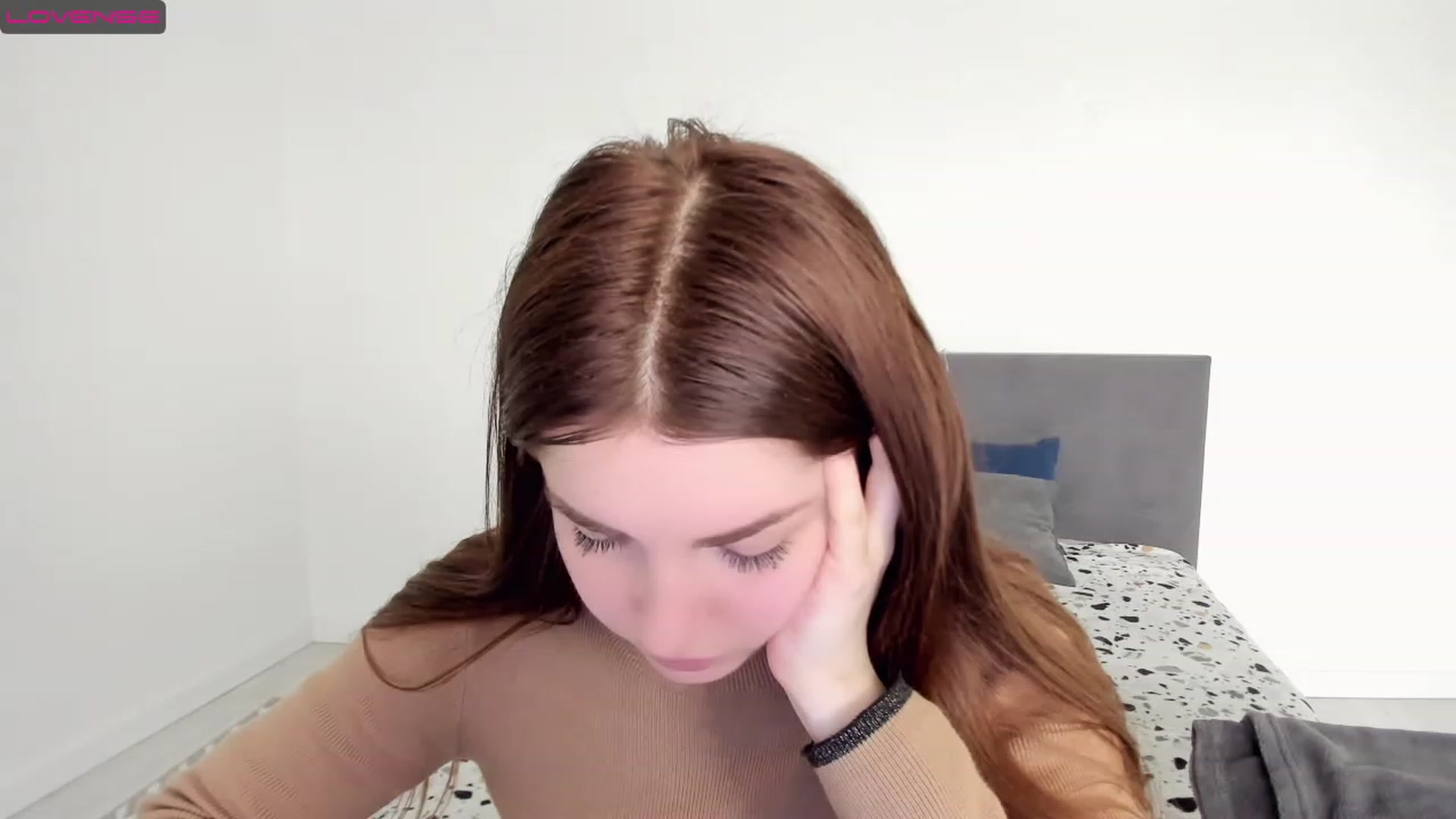 Gallery image thumbnail from Miriam_Mills's myfreecams stream on, 04/06/2023, 11:58 image 14 of 20
