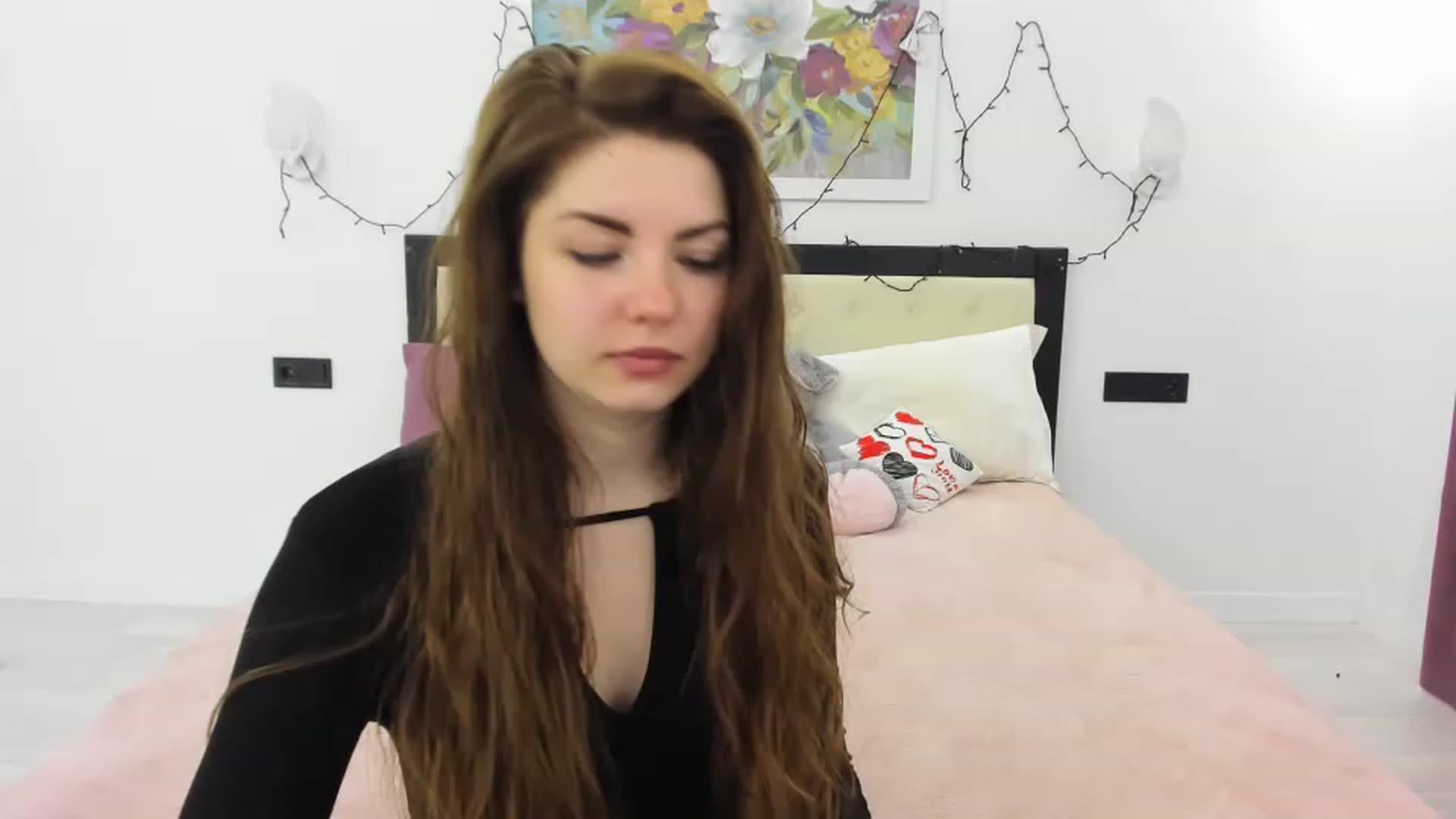 Gallery image thumbnail from Miriam_Mills's myfreecams stream on, 04/10/2023, 07:07 image 12 of 20