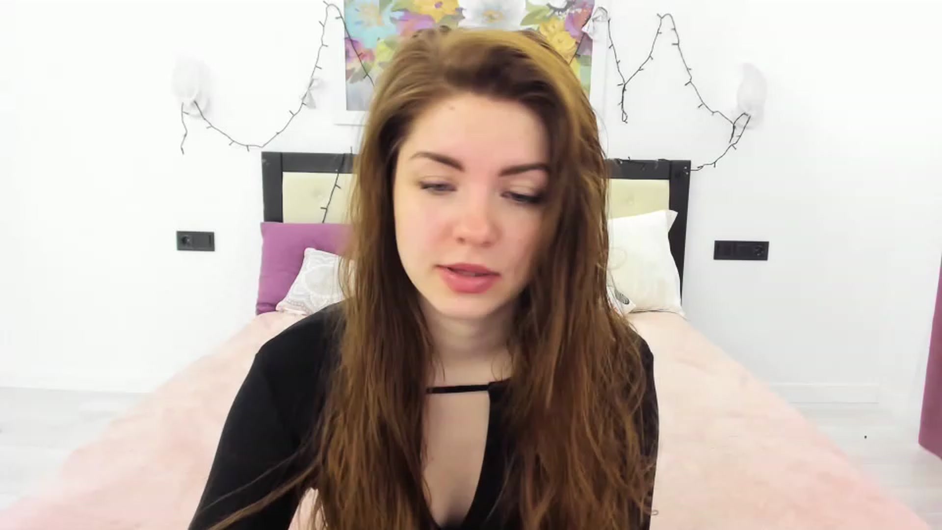 Gallery image thumbnail from Miriam_Mills's myfreecams stream on, 04/10/2023, 07:07 image 13 of 20