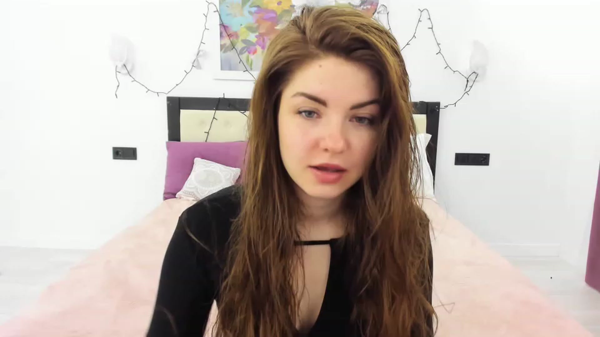 Gallery image thumbnail from Miriam_Mills's myfreecams stream on, 04/10/2023, 07:07 image 1 of 20