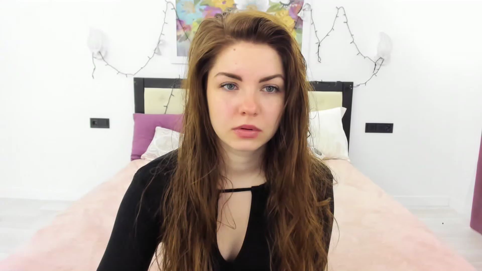 Gallery image thumbnail from Miriam_Mills's myfreecams stream on, 04/10/2023, 07:07 image 10 of 20