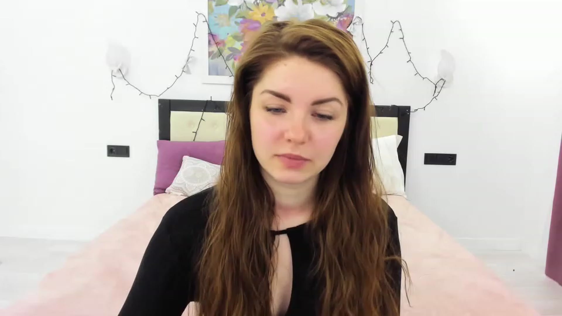 Gallery image thumbnail from Miriam_Mills's myfreecams stream on, 04/10/2023, 09:10 image 4 of 20