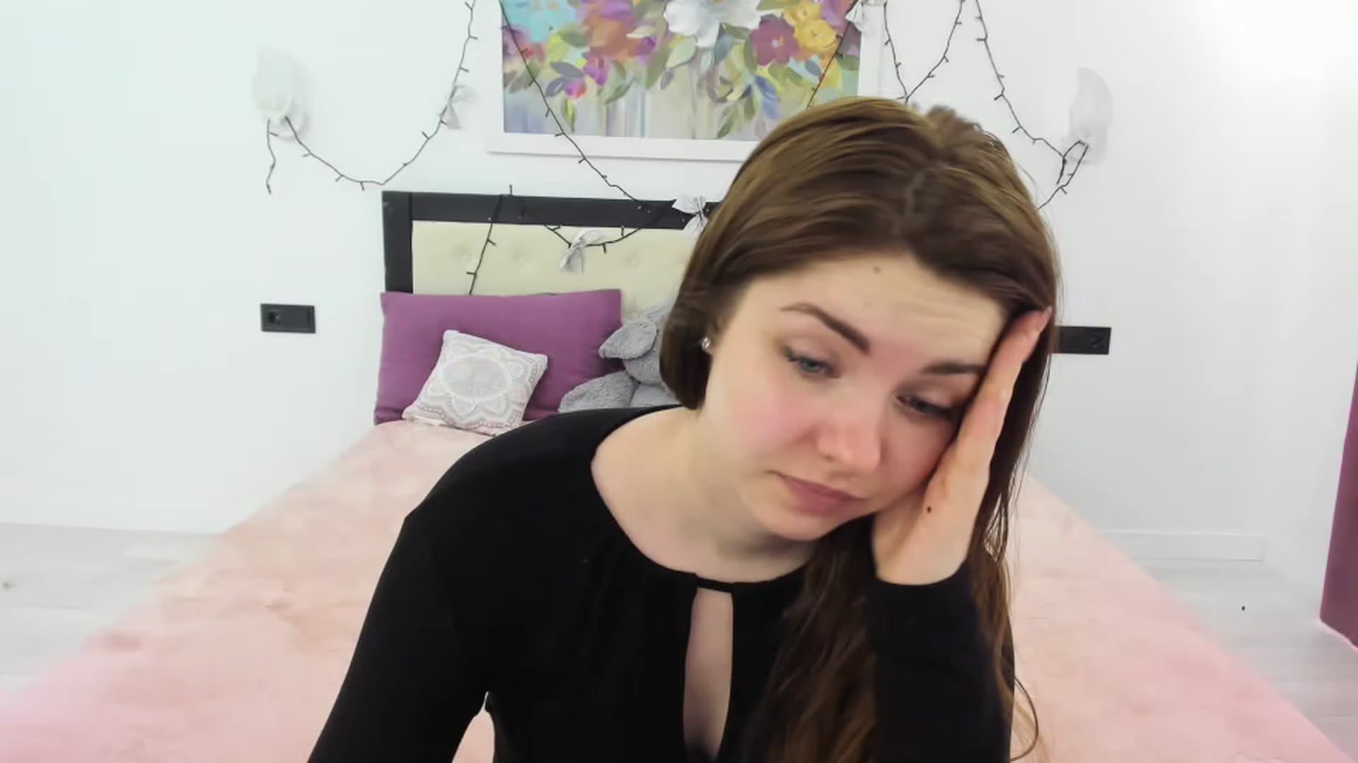 Gallery image thumbnail from Miriam_Mills's myfreecams stream on, 04/10/2023, 11:18 image 4 of 20
