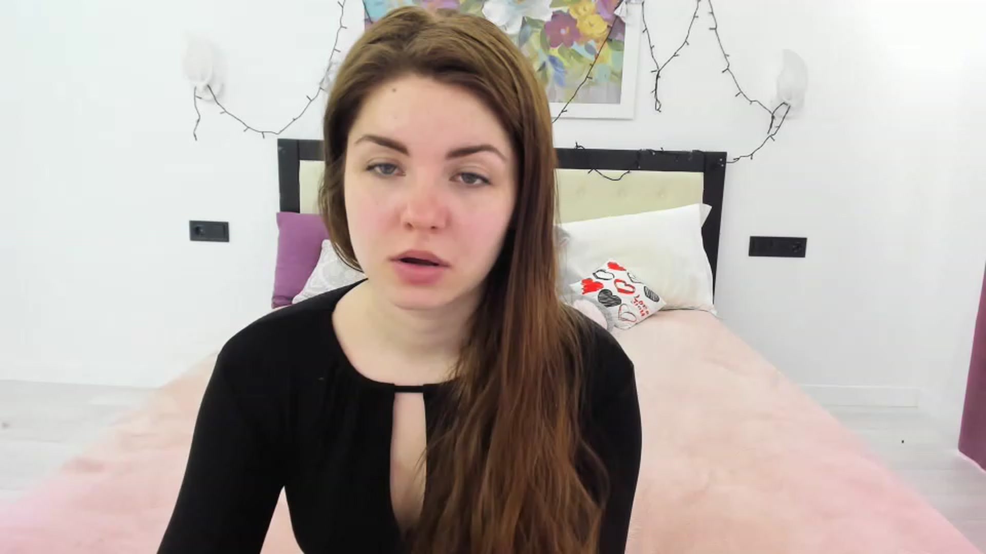 Gallery image thumbnail from Miriam_Mills's myfreecams stream on, 04/10/2023, 11:18 image 10 of 20