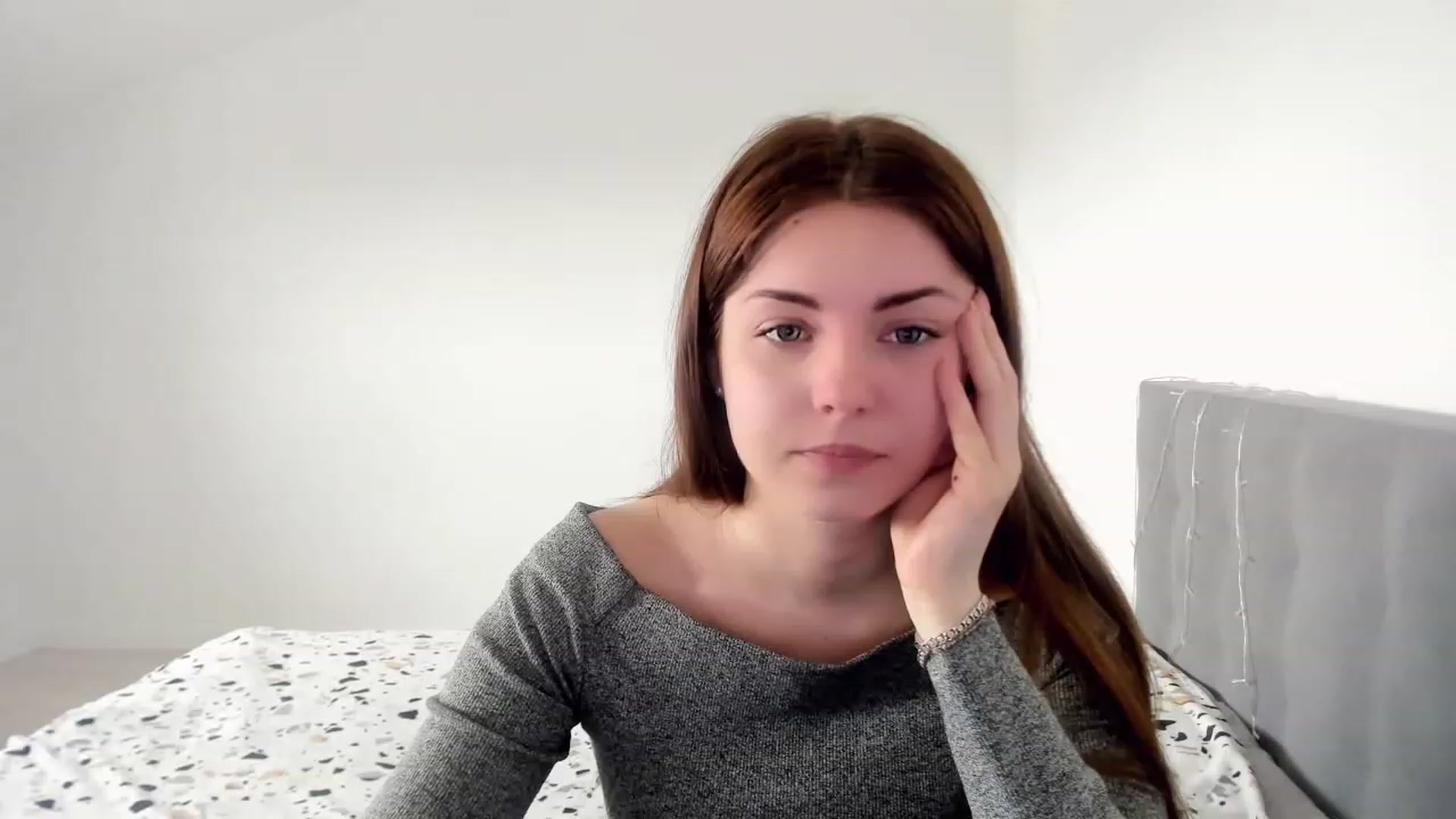 Gallery image thumbnail from Miriam_Mills's myfreecams stream on, 04/13/2023, 11:05 image 2 of 20