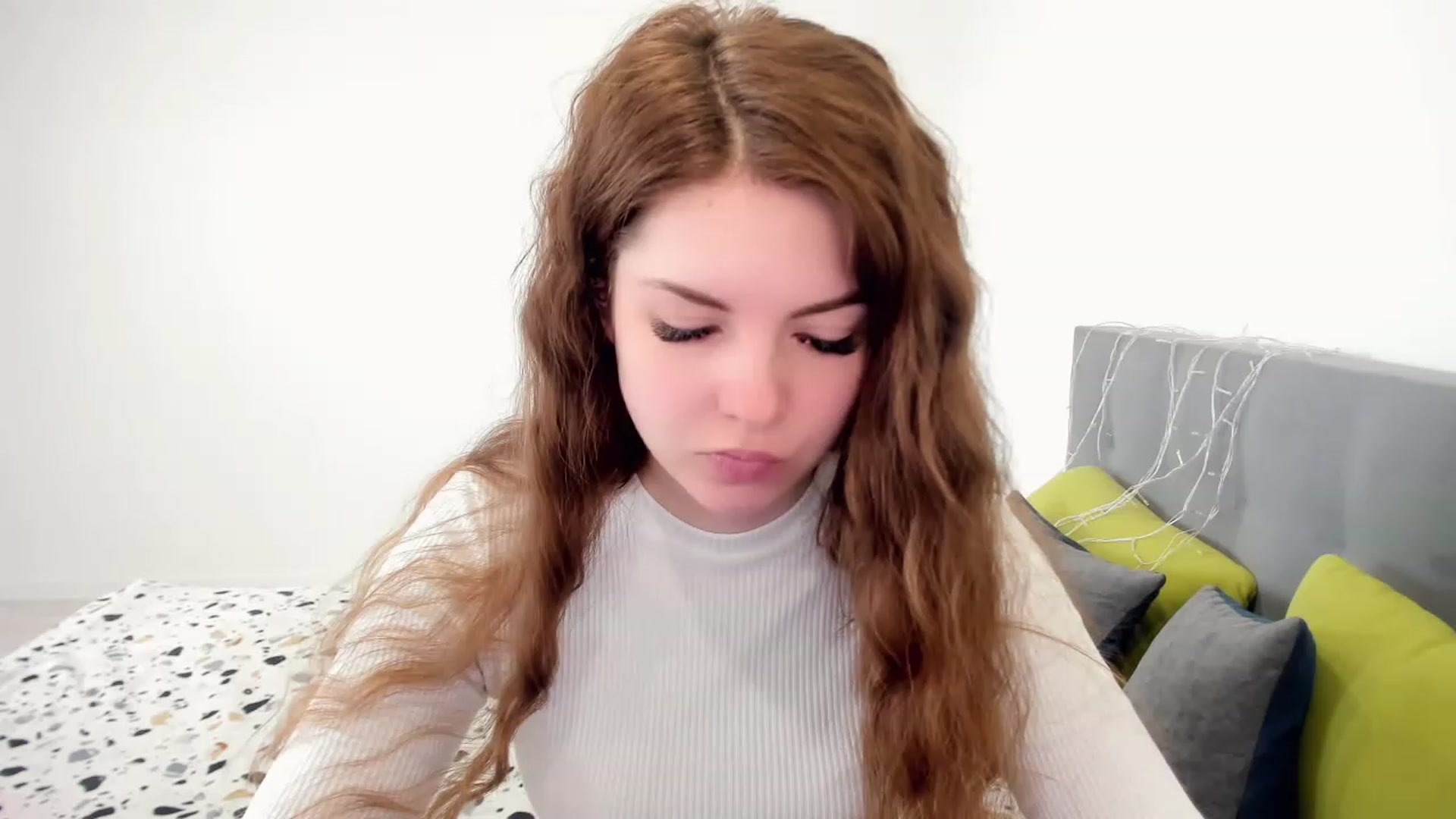 Gallery image thumbnail from Miriam_Mills's myfreecams stream on, 04/17/2023, 09:27 image 16 of 20