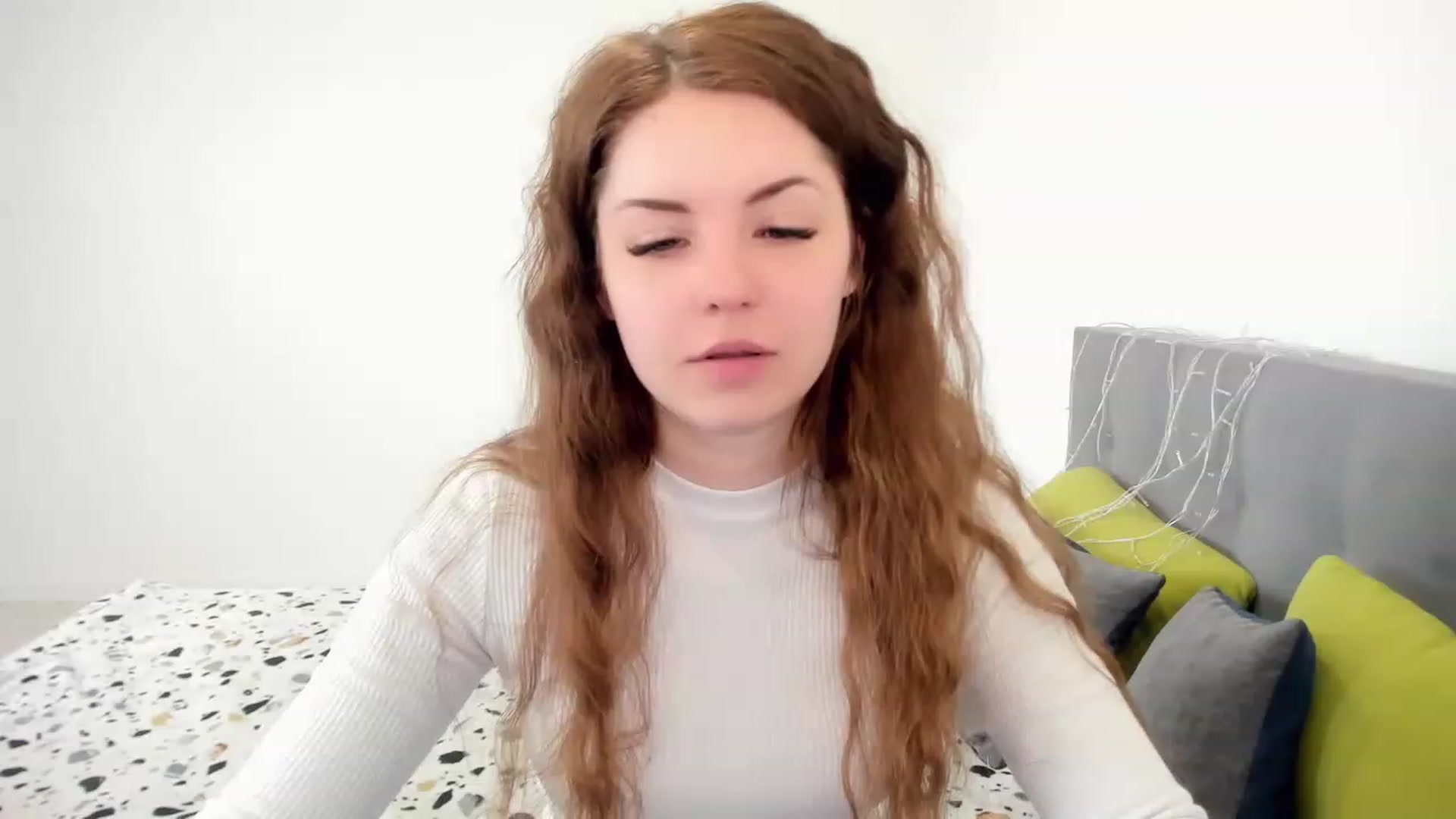 Gallery image thumbnail from Miriam_Mills's myfreecams stream on, 04/17/2023, 09:27 image 18 of 20