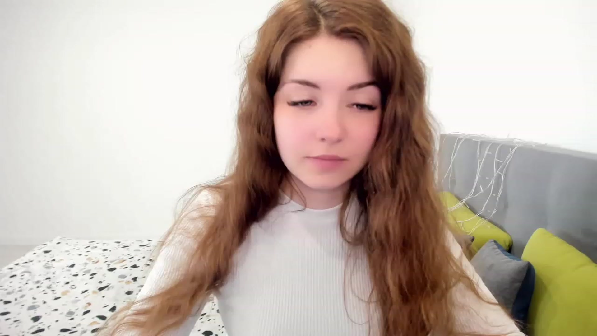 Gallery image thumbnail from Miriam_Mills's myfreecams stream on, 04/17/2023, 09:27 image 3 of 20