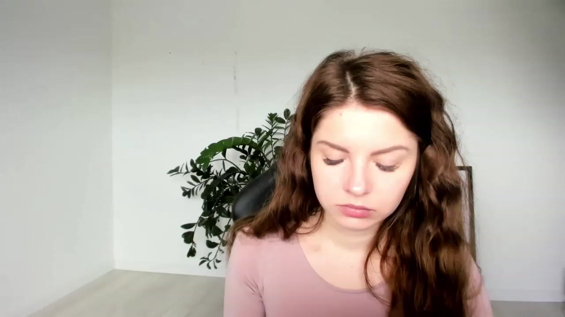 Gallery image thumbnail from Miriam_Mills's myfreecams stream on, 04/18/2023, 07:20 image 6 of 20