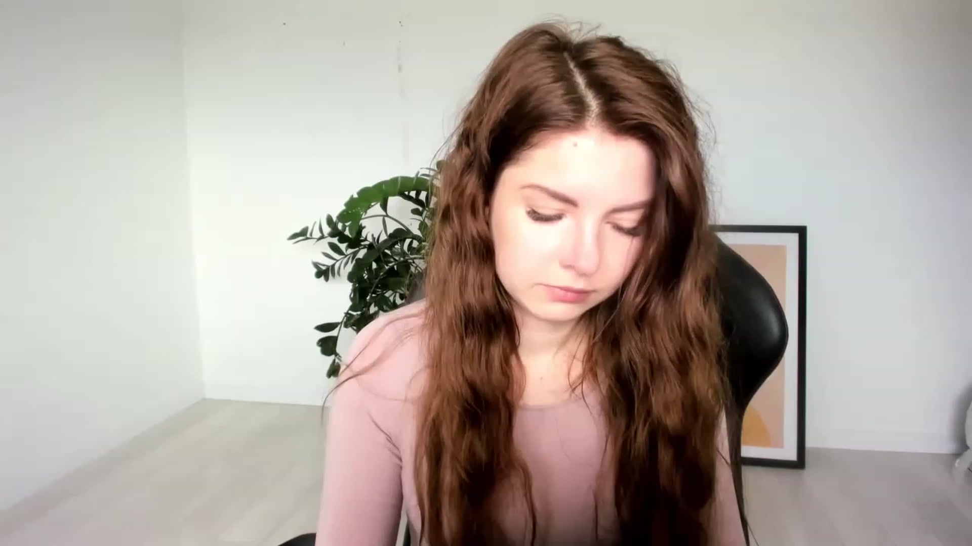 Gallery image thumbnail from Miriam_Mills's myfreecams stream on, 04/18/2023, 08:14 image 1 of 20