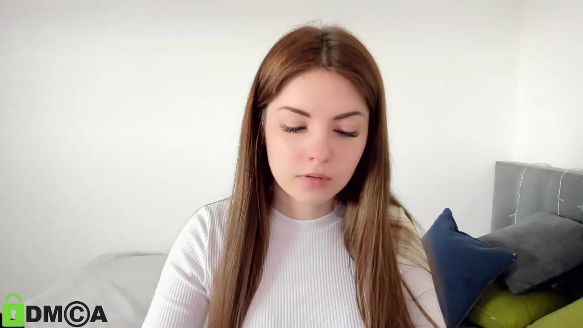 Gallery image thumbnail from Miriam_Mills's myfreecams stream on, 05/01/2023, 08:22 image 7 of 20