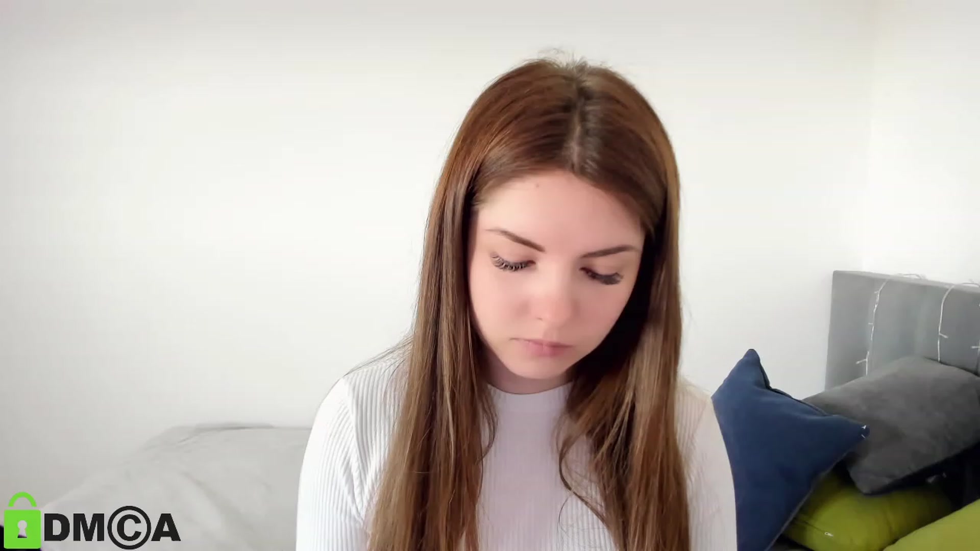Gallery image thumbnail from Miriam_Mills's myfreecams stream on, 05/01/2023, 08:22 image 12 of 20