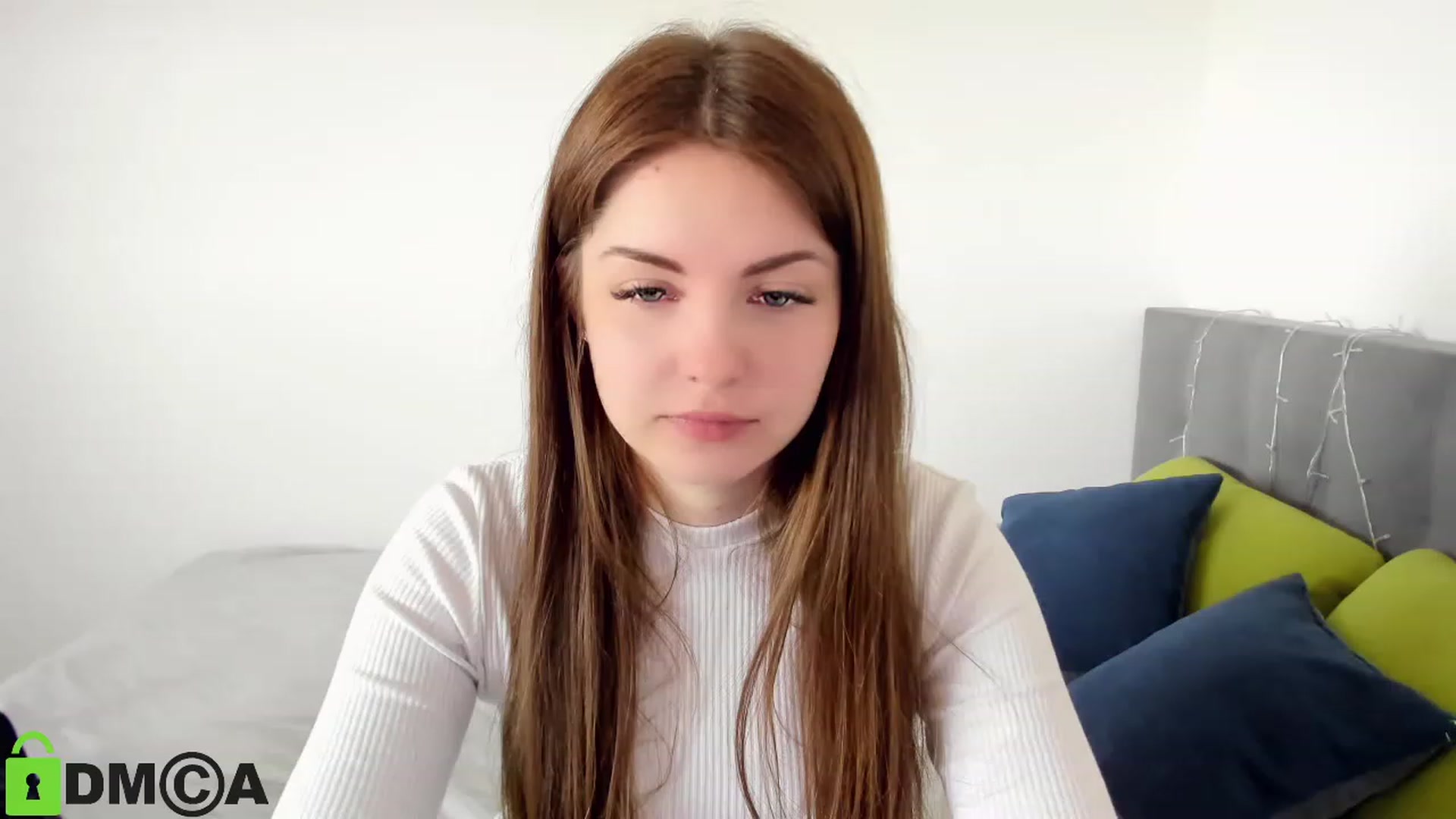 Gallery image thumbnail from Miriam_Mills's myfreecams stream on, 05/01/2023, 09:05 image 14 of 20
