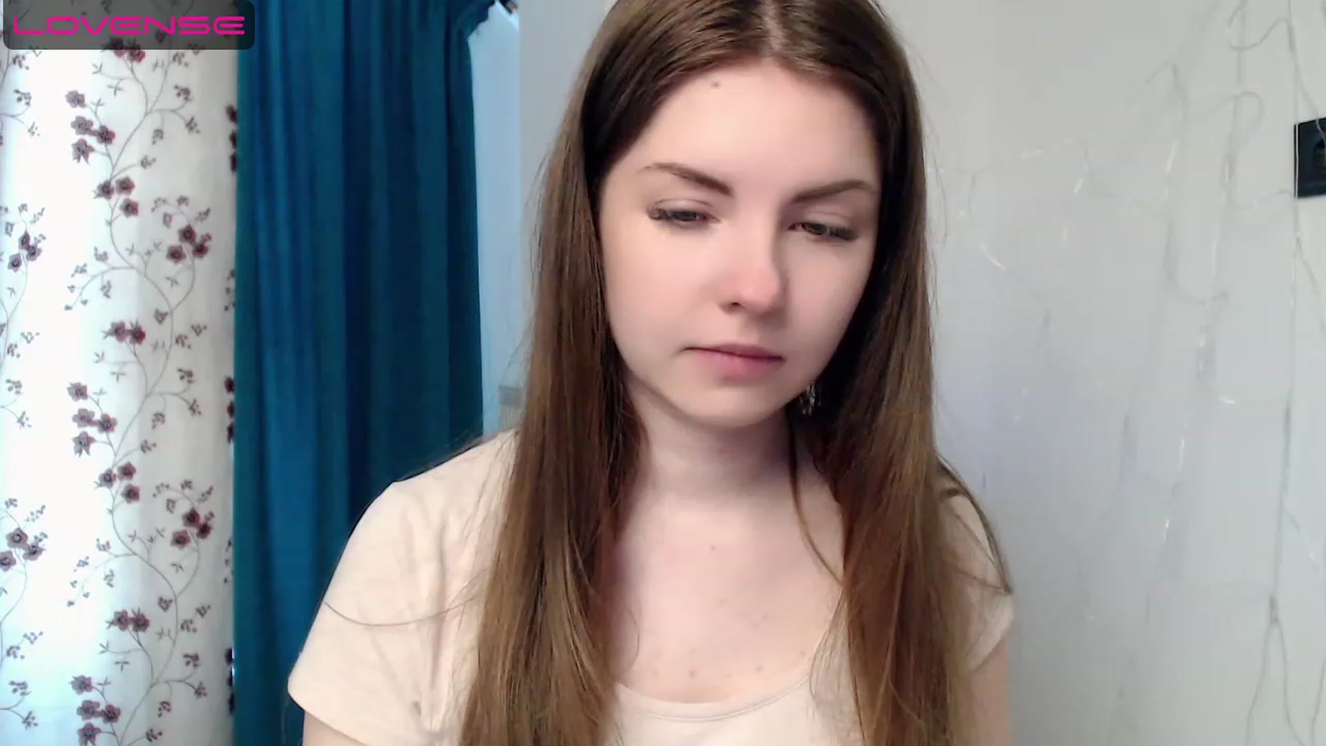 Gallery image thumbnail from Miriam_Mills's myfreecams stream on, 05/03/2023, 07:47 image 10 of 20