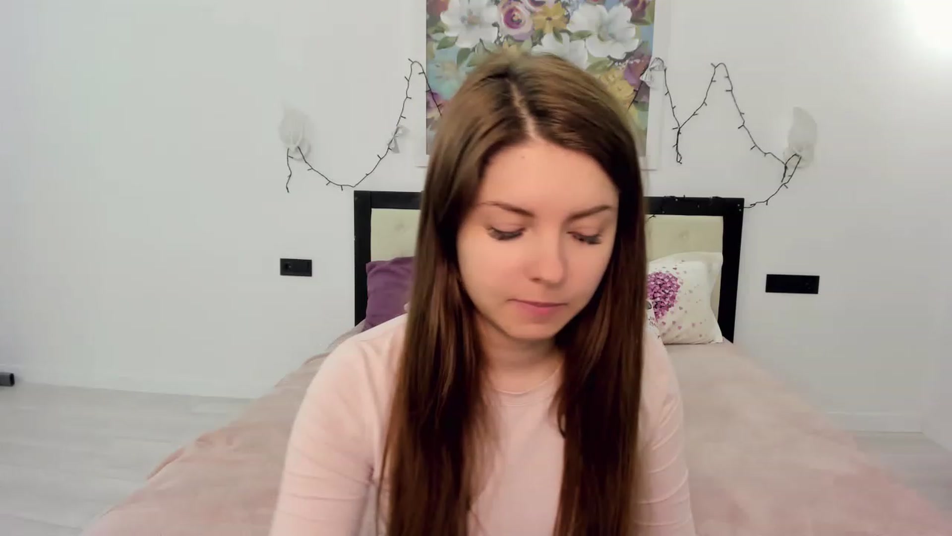 Gallery image thumbnail from Miriam_Mills's myfreecams stream on, 05/04/2023, 09:37 image 18 of 20